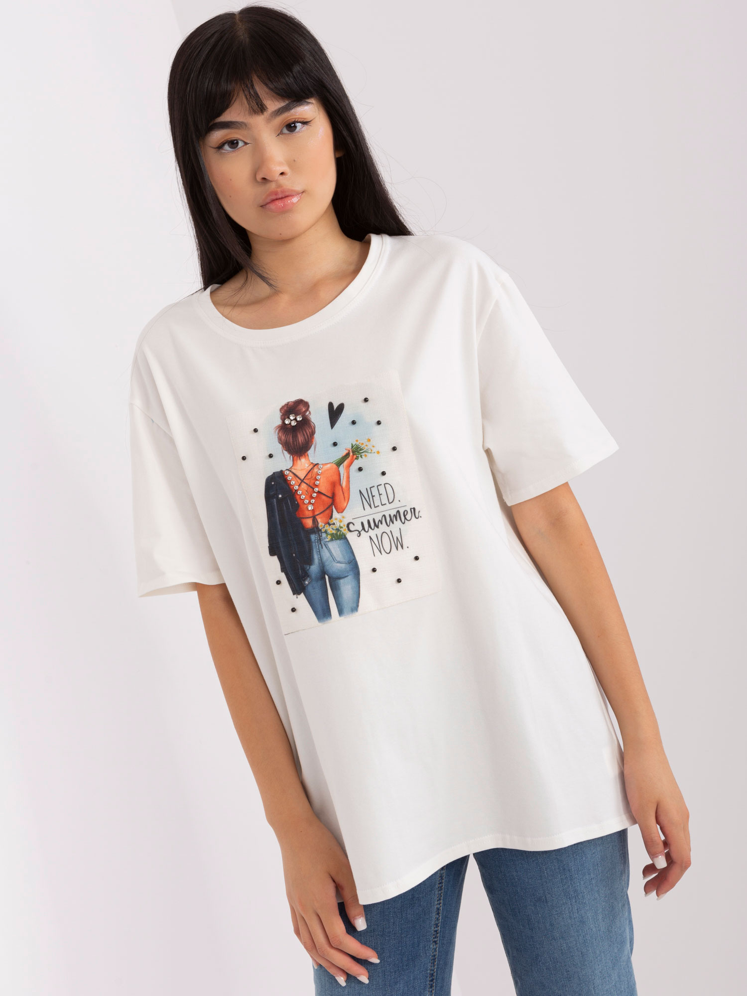 Smotanové voľné tričko s potlačou -LK-TS-509353.25P-ecru Veľkosť: ONE SIZE