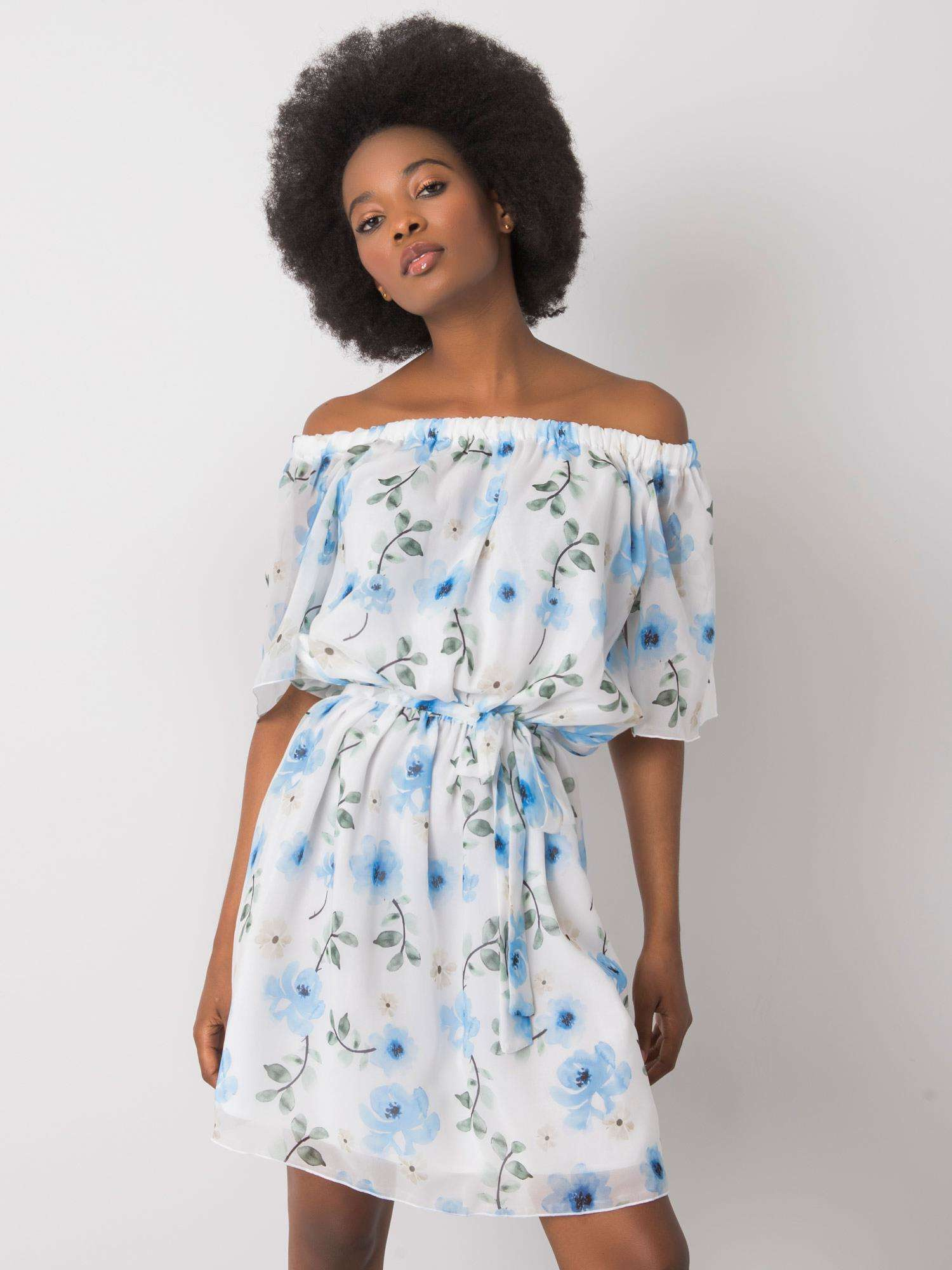 Biele dámske šaty s modrými kvetmi LK-SK-508208.65P-white Veľkosť: 38