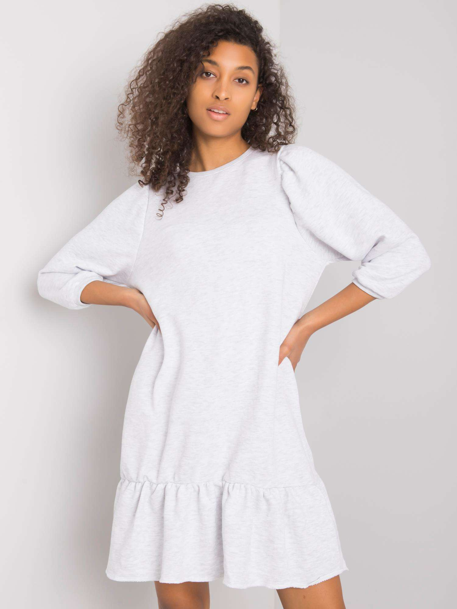 Svetlo šedé dámske voľné šaty RV-SK-6075.10X-gray Veľkosť: S