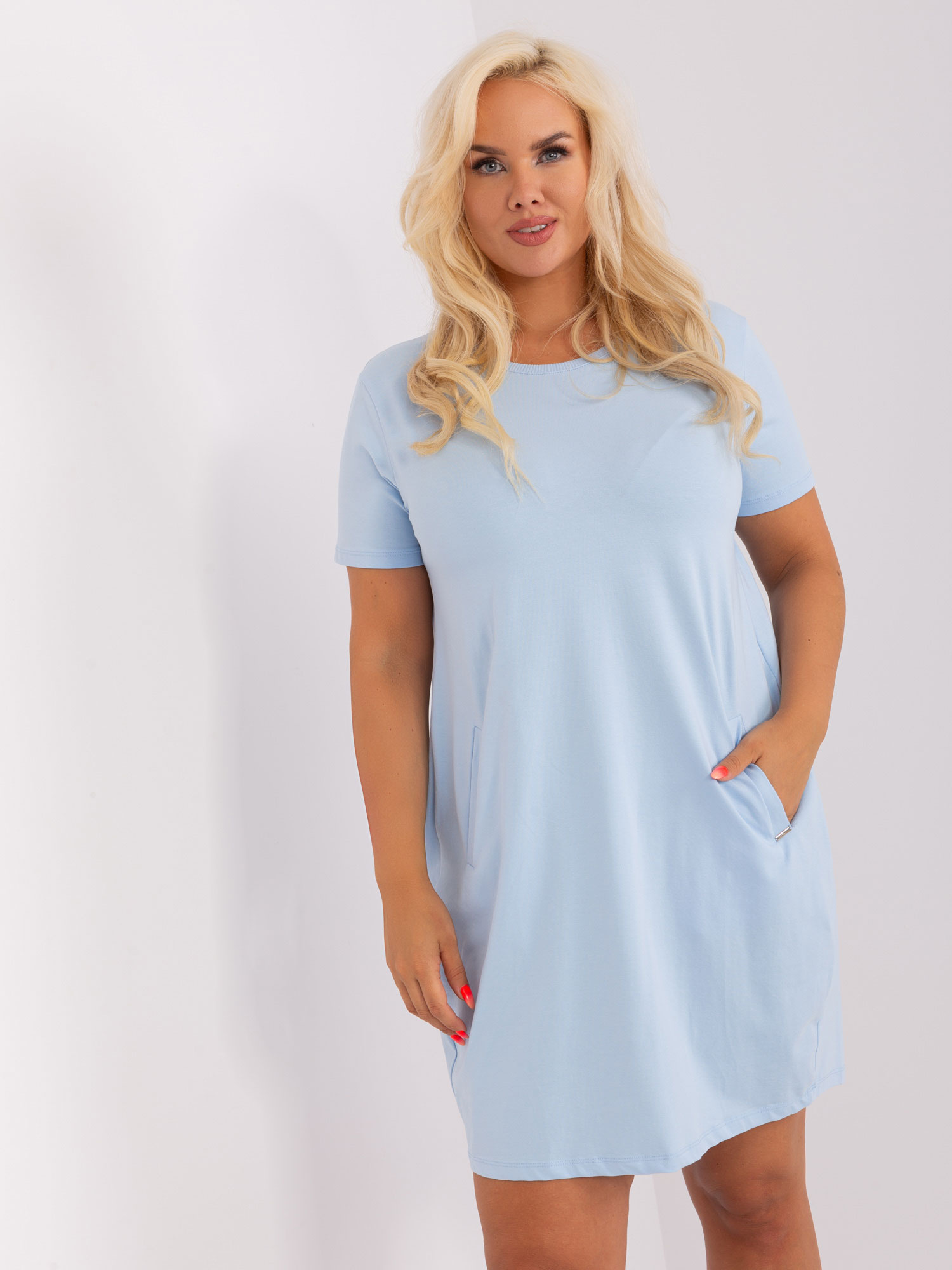 Svetlomodré jednofarebné šaty s vreckami RV-SK-8768.17P-light blue Veľkosť: ONE SIZE