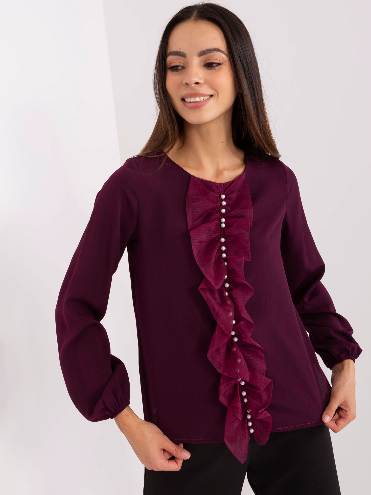Fuchsiová blúzka s aplikáciou LK-BZ-506673.36-dark viollet Veľkosť: 38