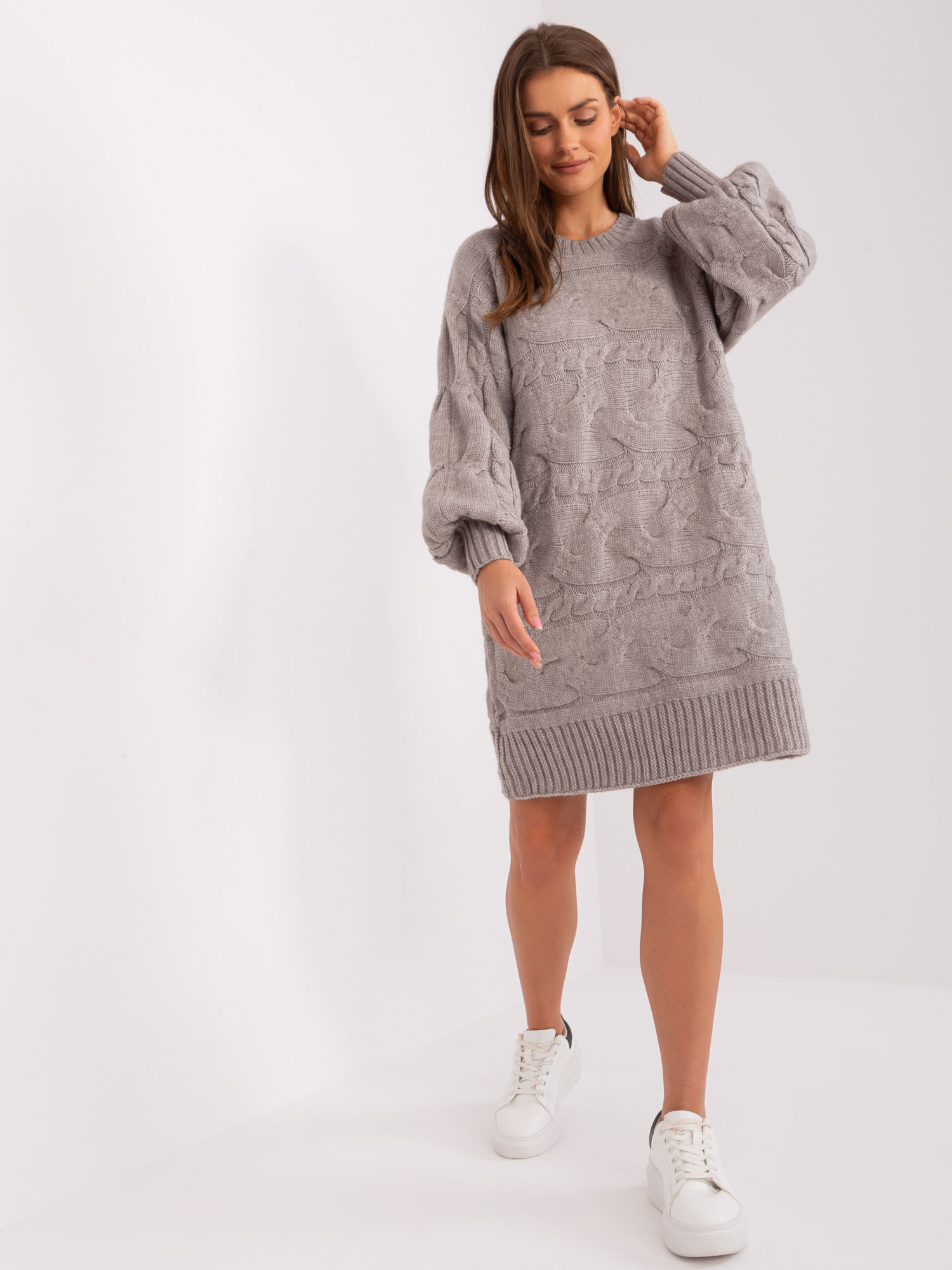 Sivé pletené šaty AT-SW-2367.76P-grey Veľkosť: ONE SIZE