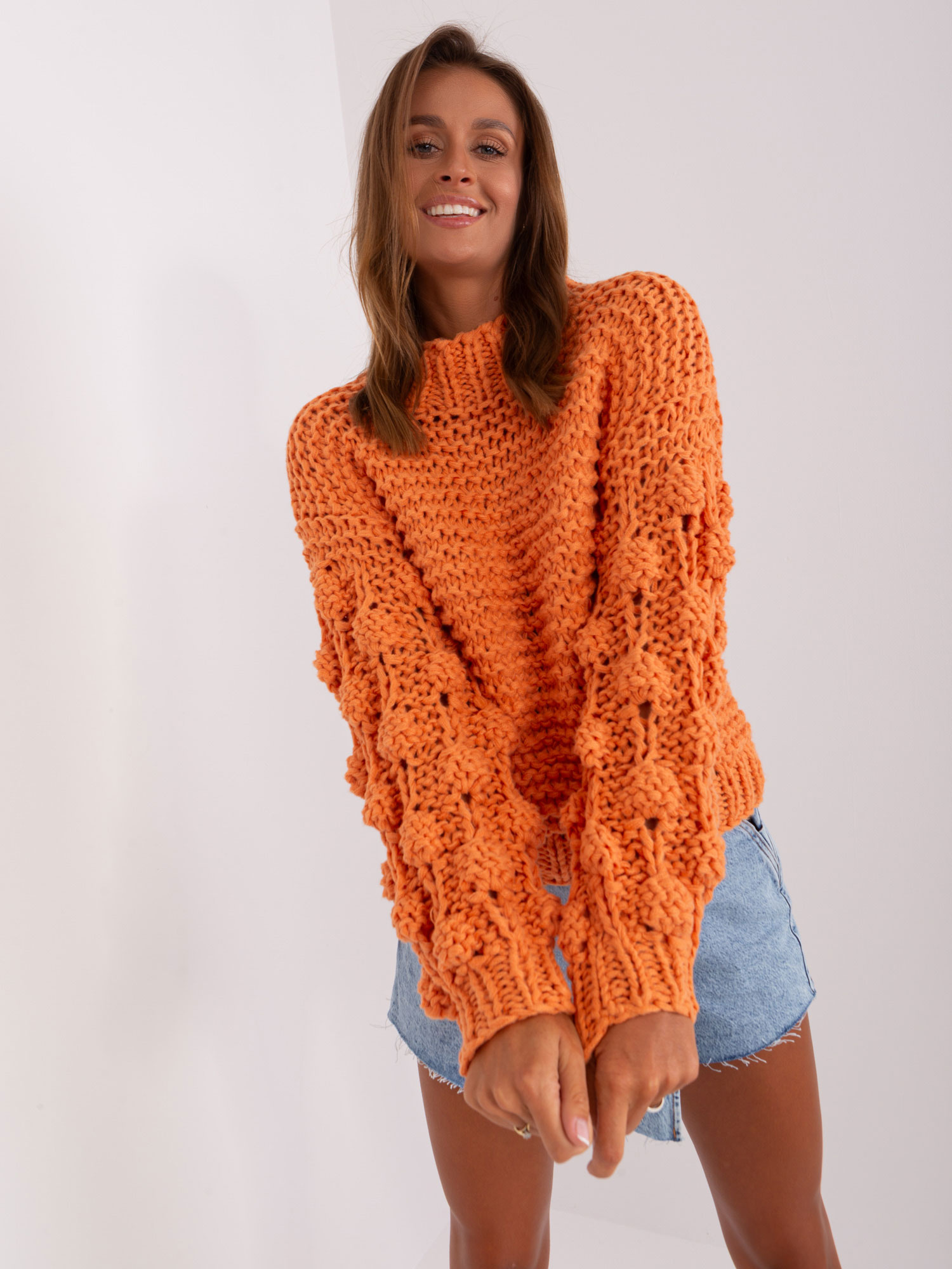 Oranžový sveter s naberanými rukávmi -AT-SW-2382.97P-orange Veľkosť: ONE SIZE