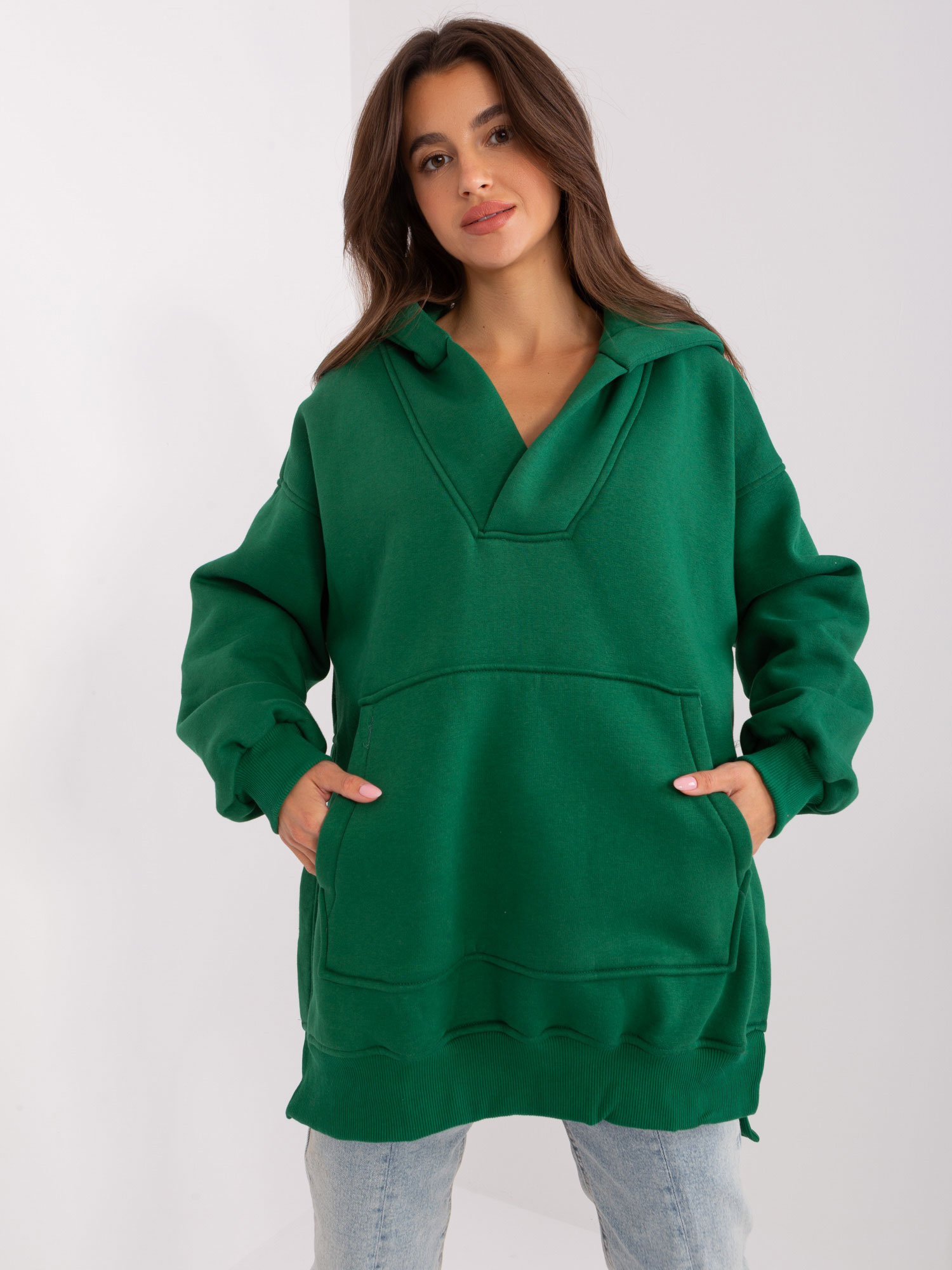 TMAVOZELENÁ MIKINA S ROZPARKAMI A KAPUCŇOU EM-BL-788.16X-DARK GREEN Veľkosť: ONE SIZE