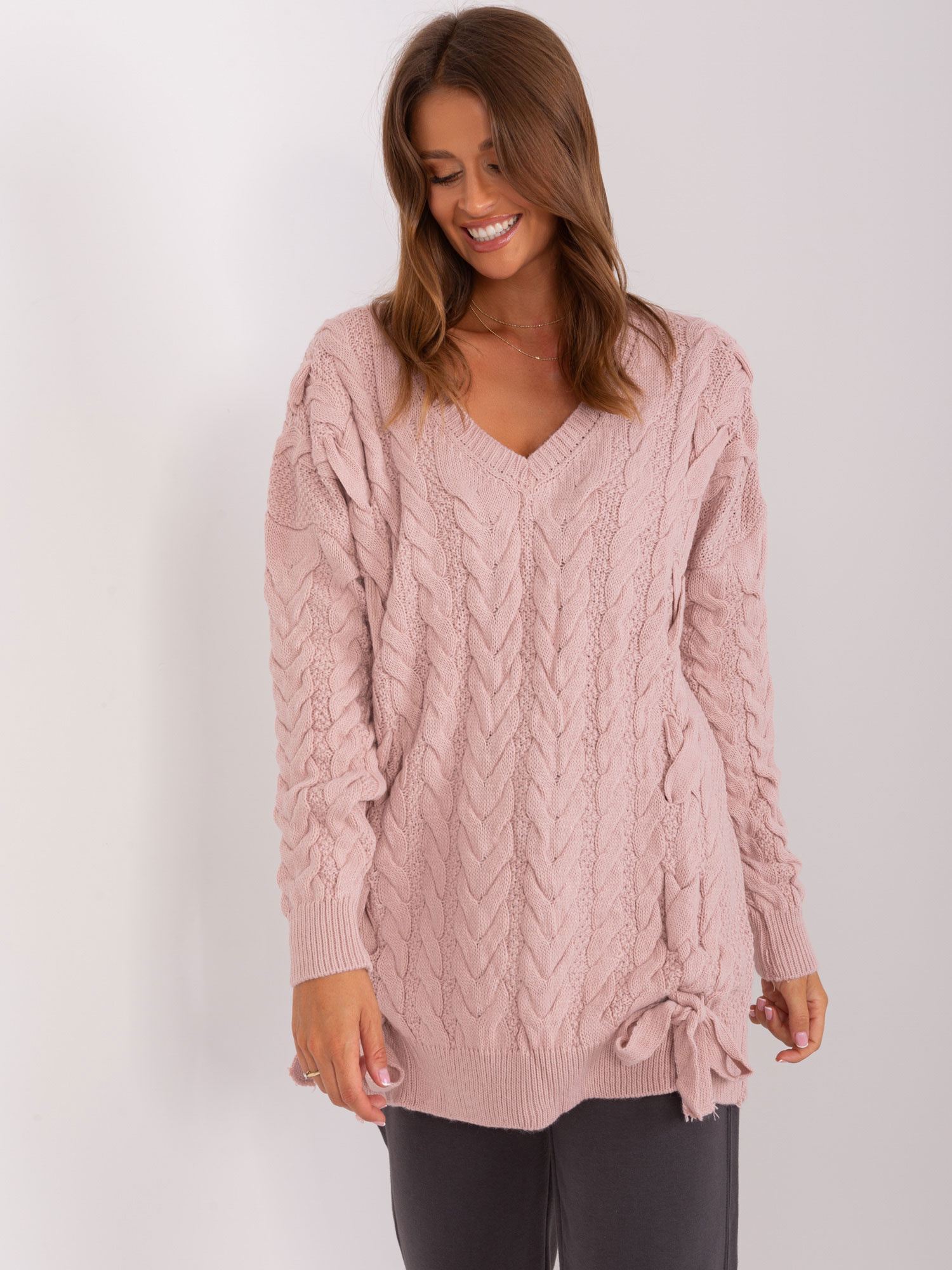 Svetloružový dlhší sveter BA-SW-8027.46P-light pink Veľkosť: ONE SIZE