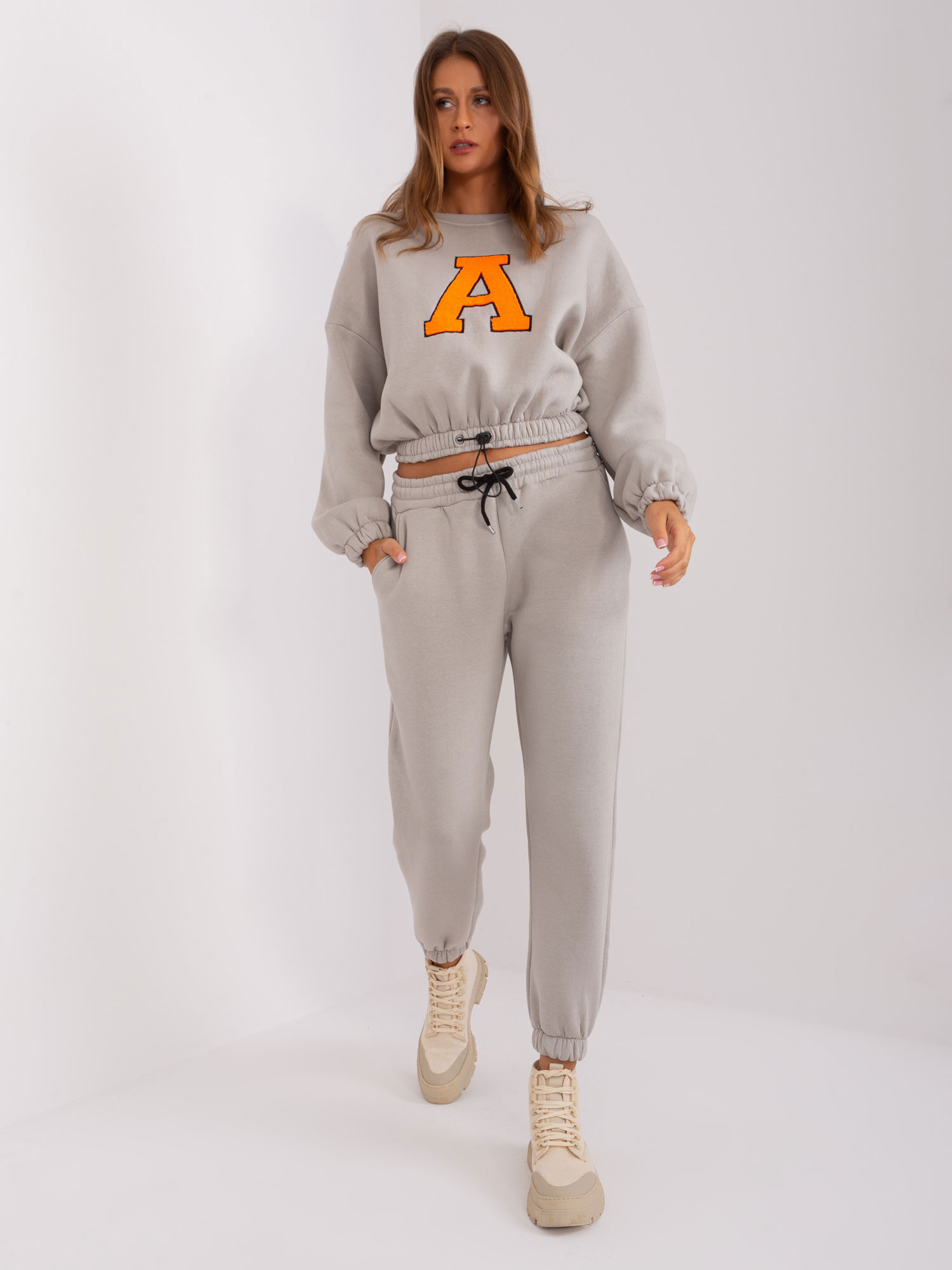 Sivá tepláková súprava bez kapucne EM-KMPL-804.00P-grey Veľkosť: ONE SIZE