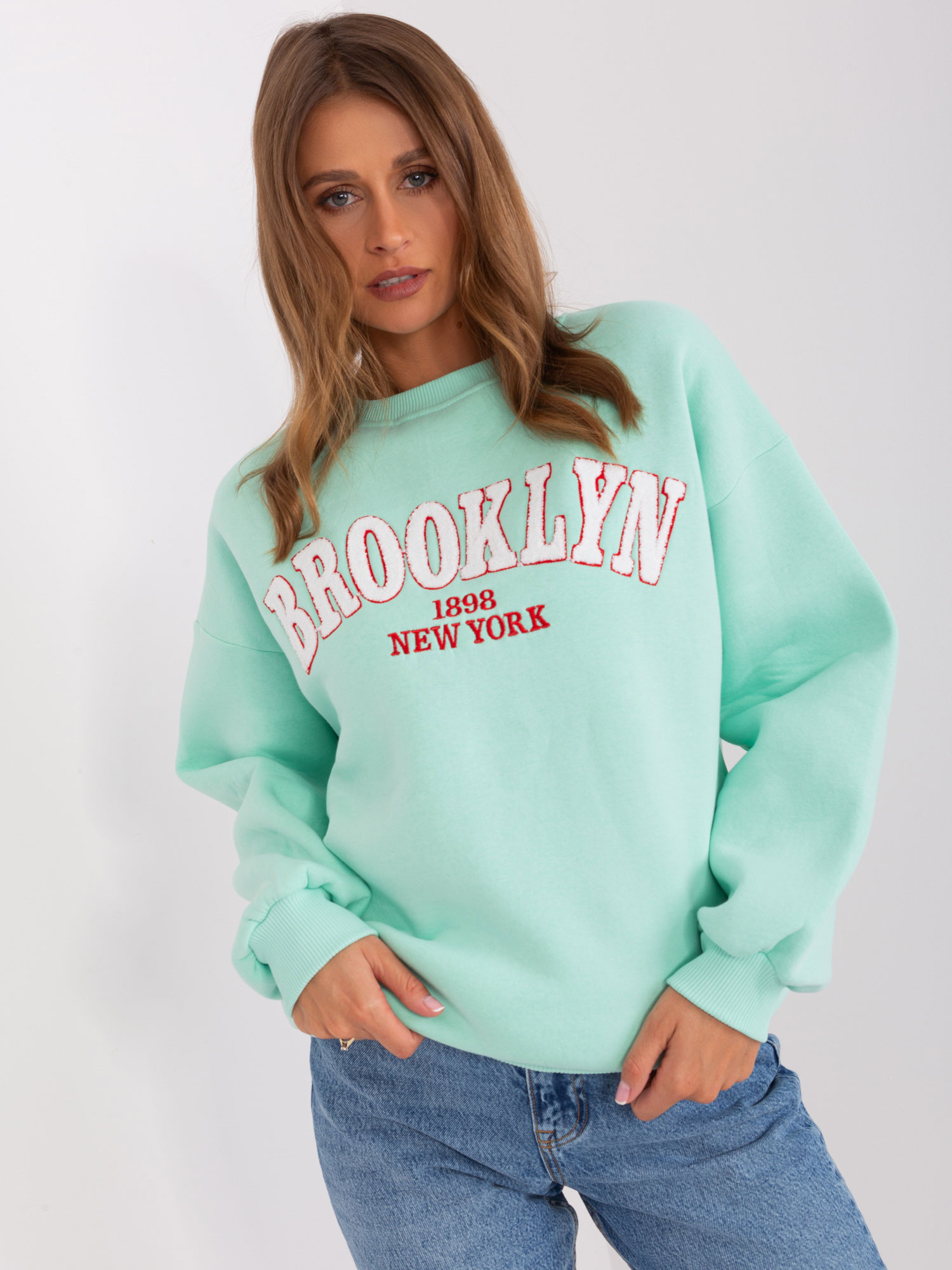Mintová mikina s nápisom Brooklyn EM-BL-617-14.09-mint Veľkosť: ONE SIZE