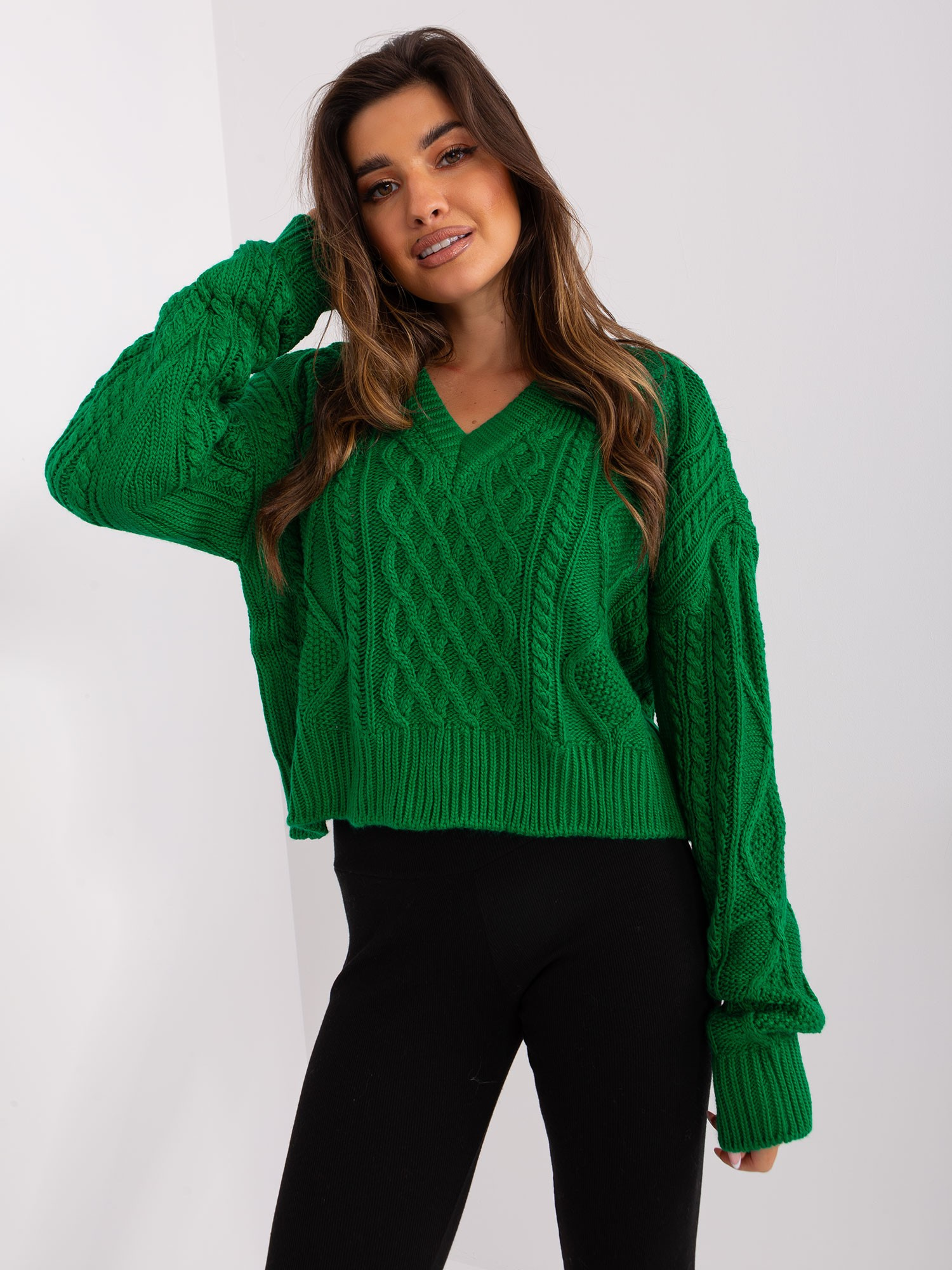 Zelený crop sveter so vzormi BA-SW-0376.65P-green Veľkosť: ONE SIZE