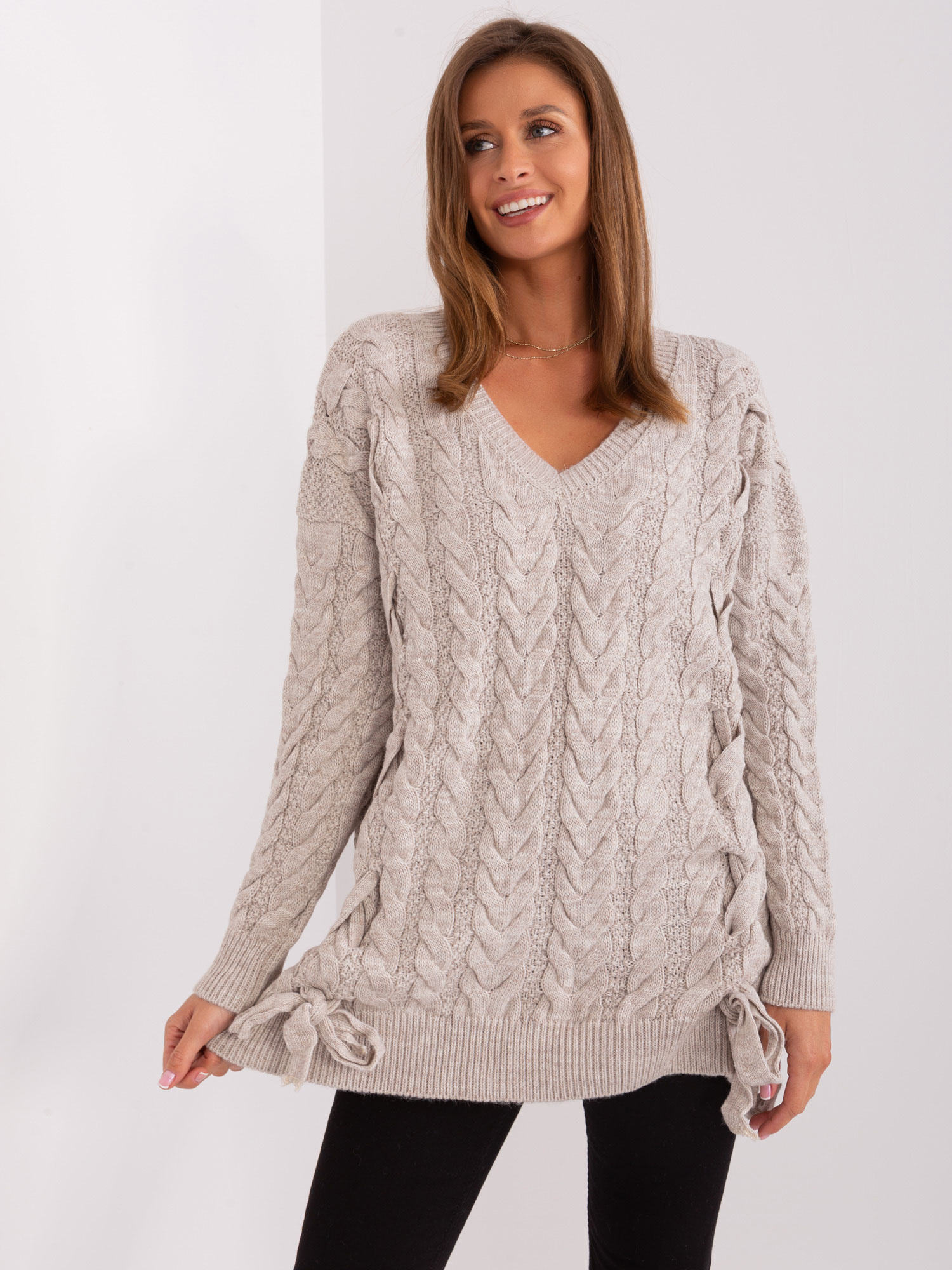 Béžový dlhší sveter -BA-SW-8027.46P-beige Veľkosť: ONE SIZE