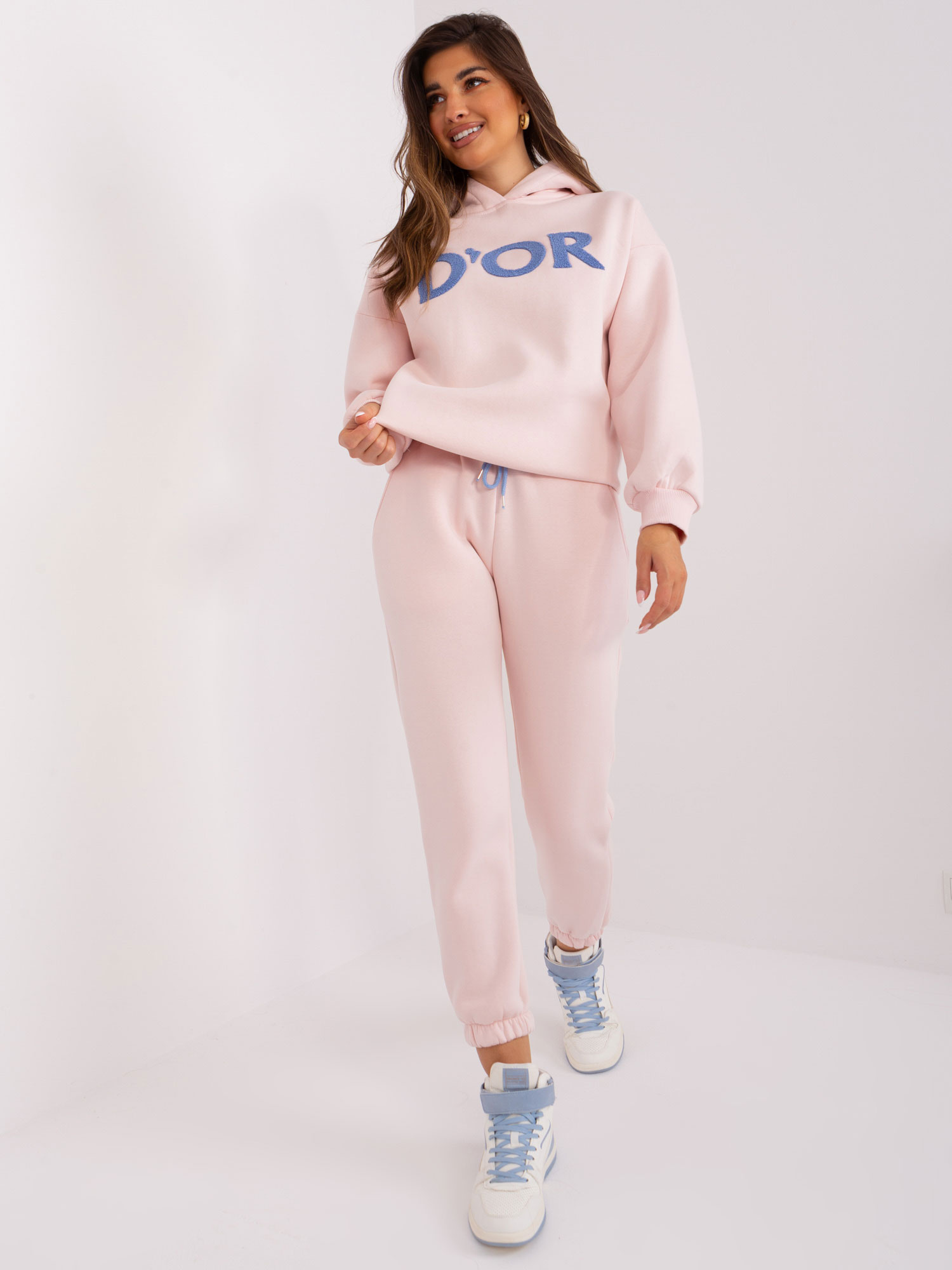 Svetloružová tepláková súprava EM-KMPL-802.97P-light pink Veľkosť: ONE SIZE