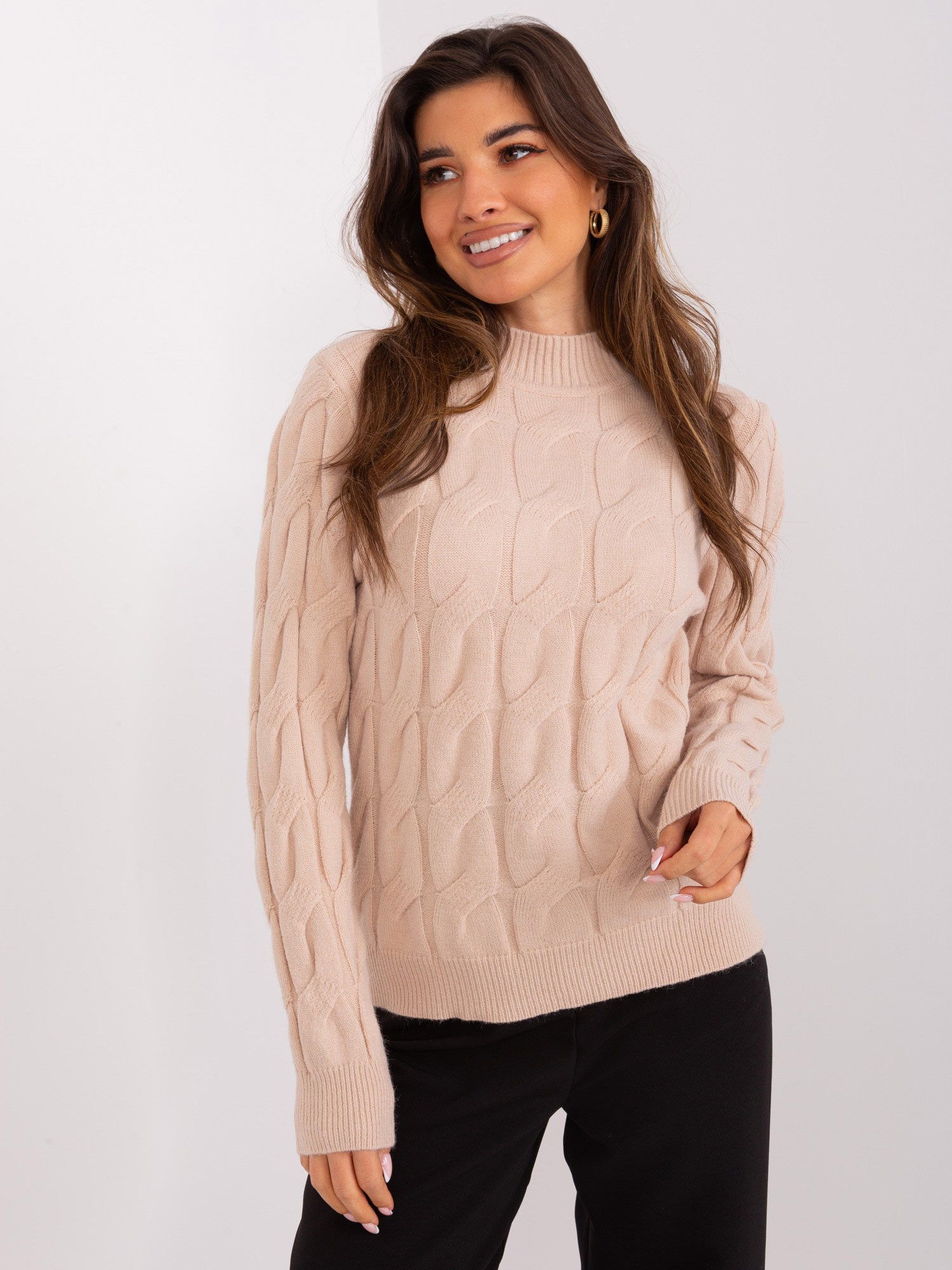 Béžový teplý sveter s rolákom -AT-SW-2235.00P-beige Veľkosť: ONE SIZE