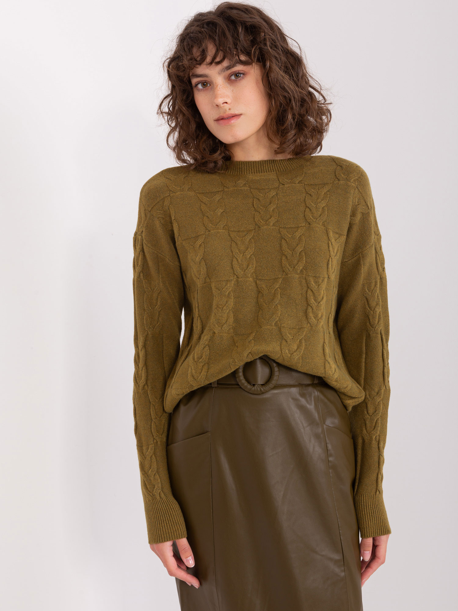 Khaki vrkôčikový sveter -AT-SW-2340.10-khaki Veľkosť: ONE SIZE