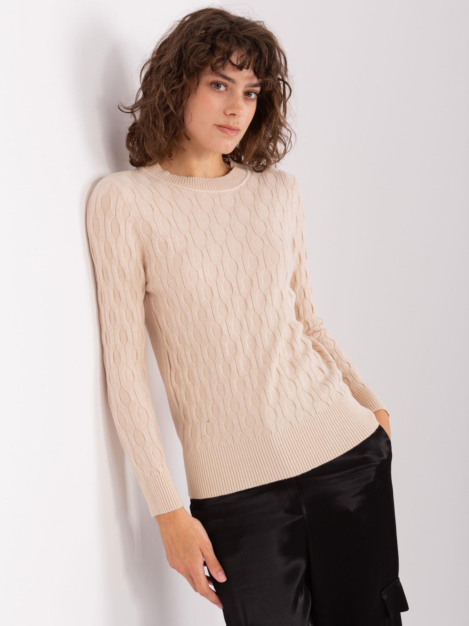 Béžový sveter so vzorom AT-SW-2324-2.68-light beige Veľkosť: ONE SIZE
