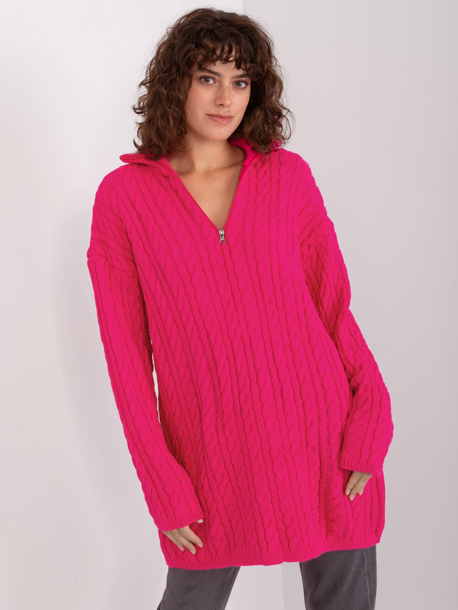 Tmavoružový oversize rolák so zipsom BA-SW-0282.13P-fluo pink Veľkosť: ONE SIZE