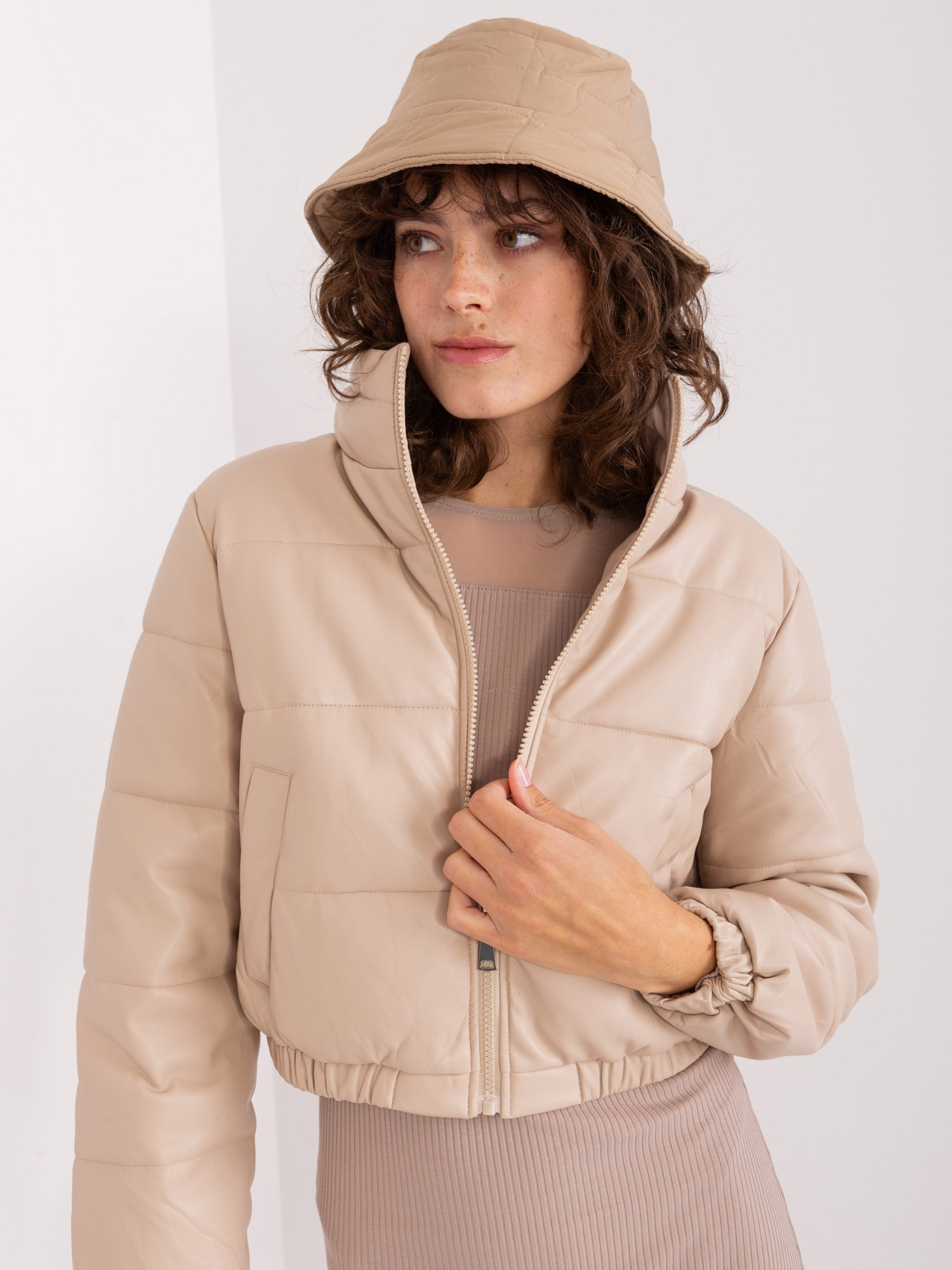 Camel prešívaný klobúk NM-SK-4011.30-camel Veľkosť: ONE SIZE