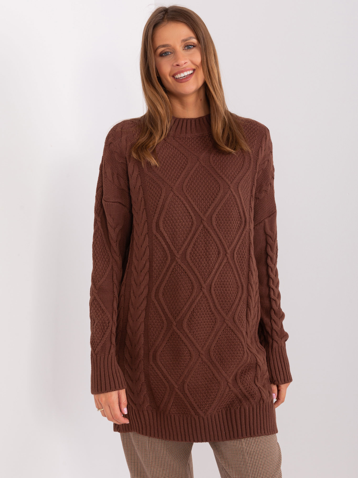 Tmavohnedý vzorovaný sveter BA-SK-8011.53P-brown Veľkosť: ONE SIZE