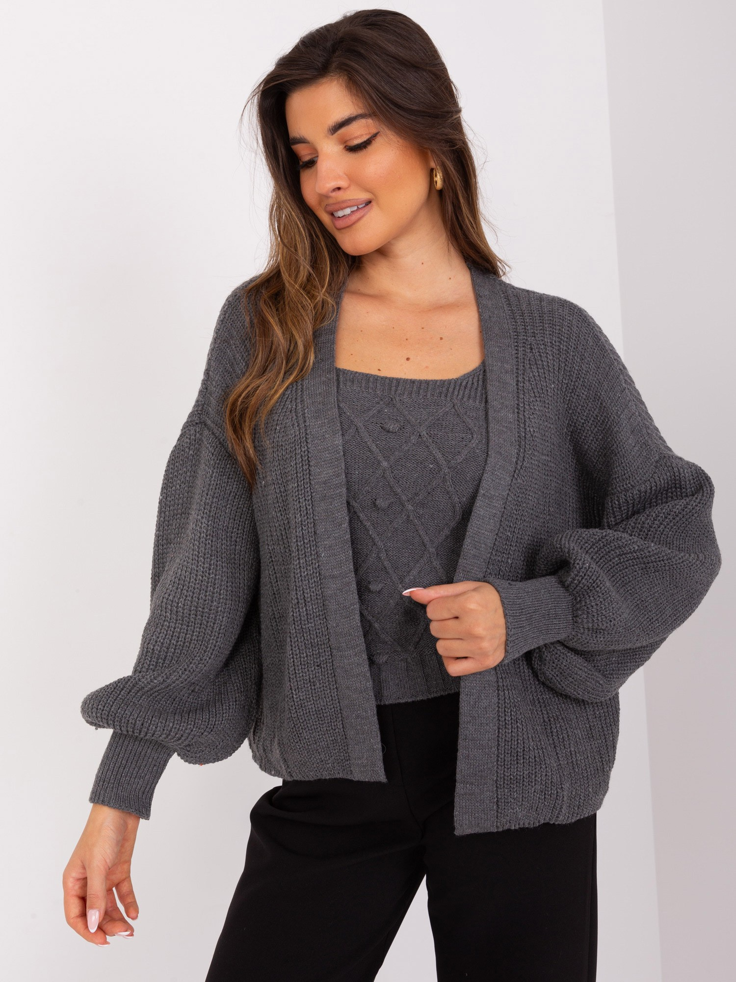 Tmavosivý pletený komplet topu a svetra -BA-KMPL-8019.20-dark grey Veľkosť: ONE SIZE