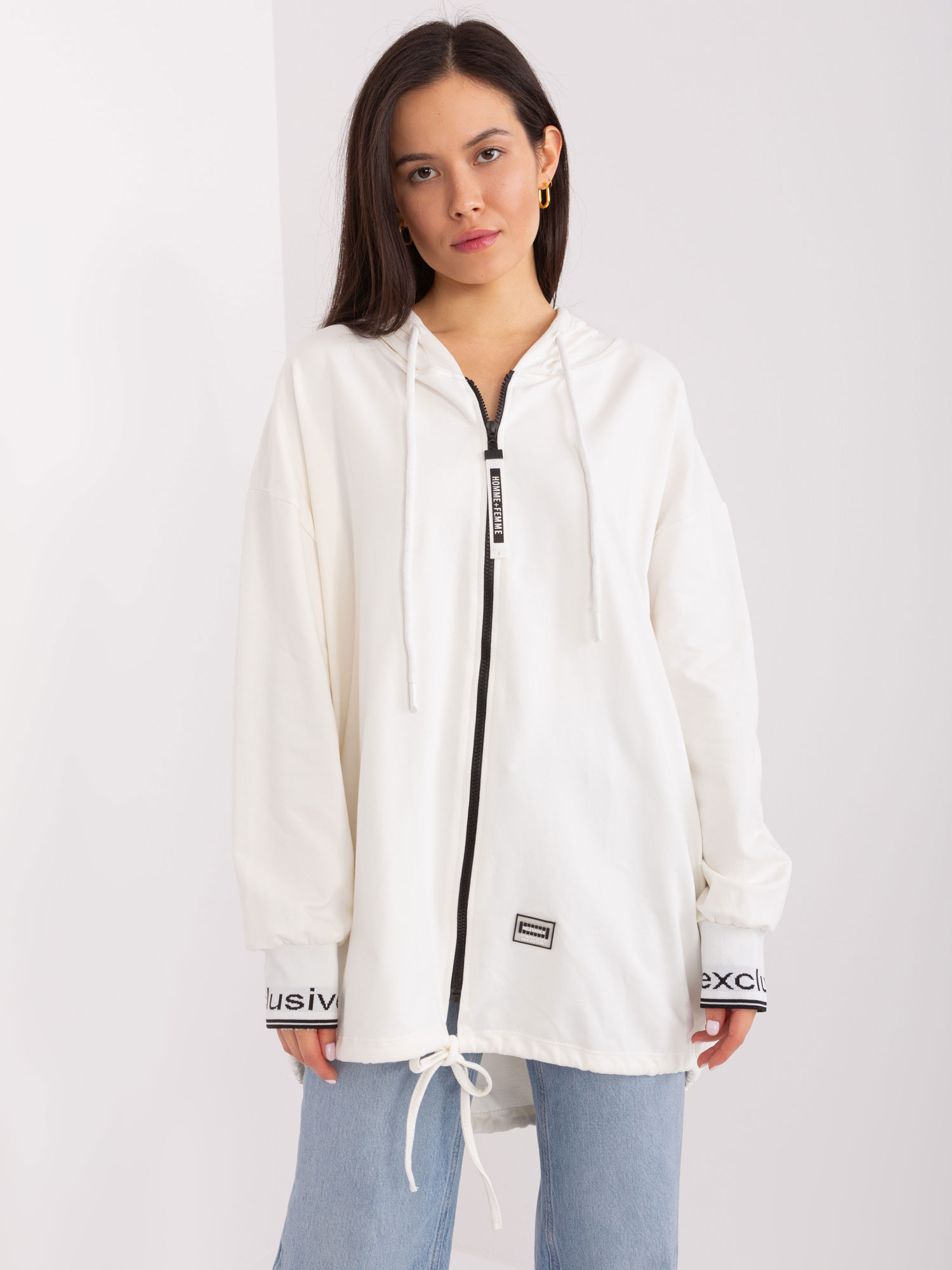 Smotanová asymetrická mikina na zips -RV-BL-9096.43P-ecru Veľkosť: S/M