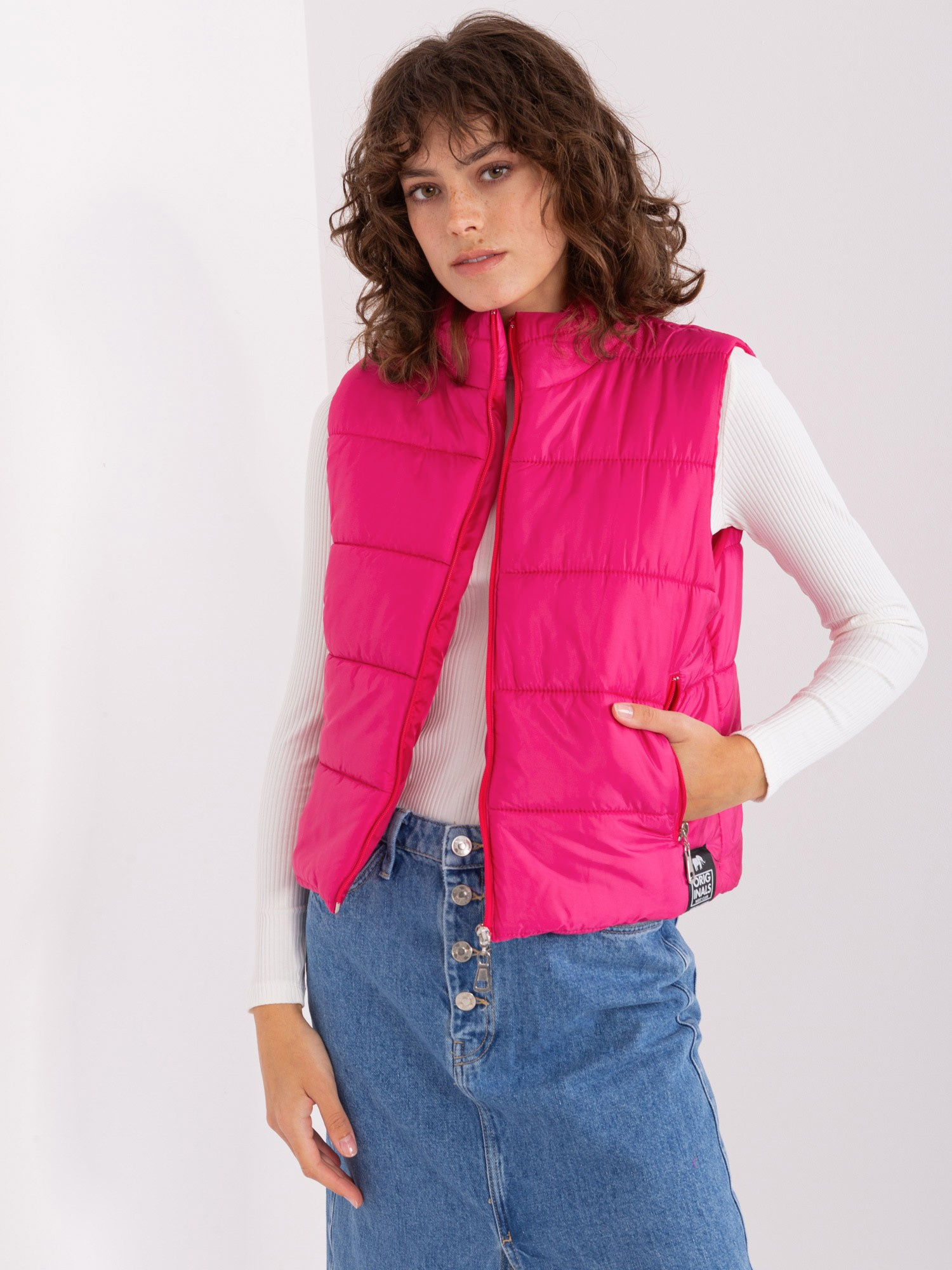 Tmavoružová krátka prešívaná vesta s golierom TO-KZ-4010.99P-dark pink Veľkosť: XL
