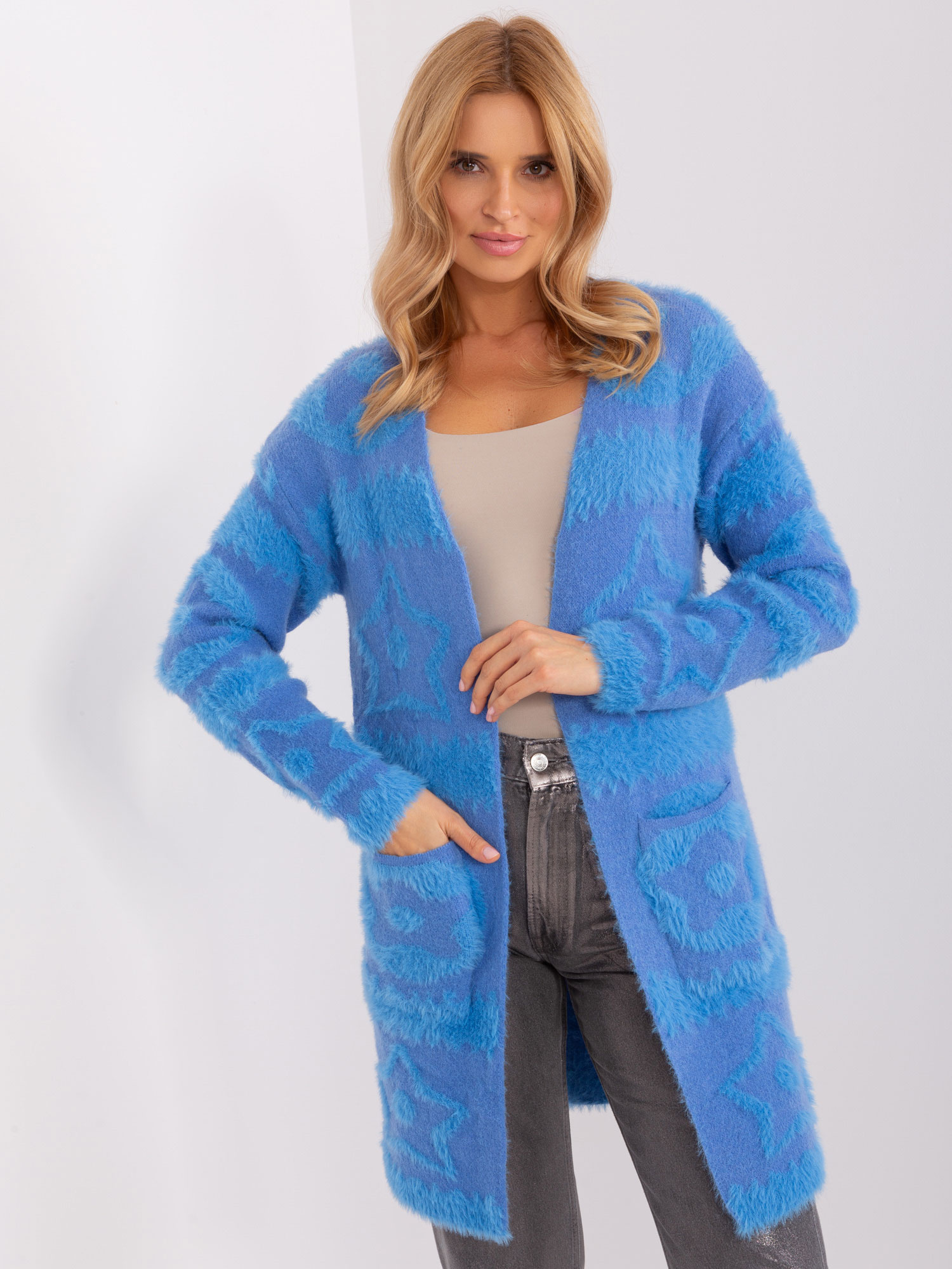 Modrý mäkký vzorovaný kardigán s vreckami -AT-SW-234503.00P-blue Veľkosť: ONE SIZE