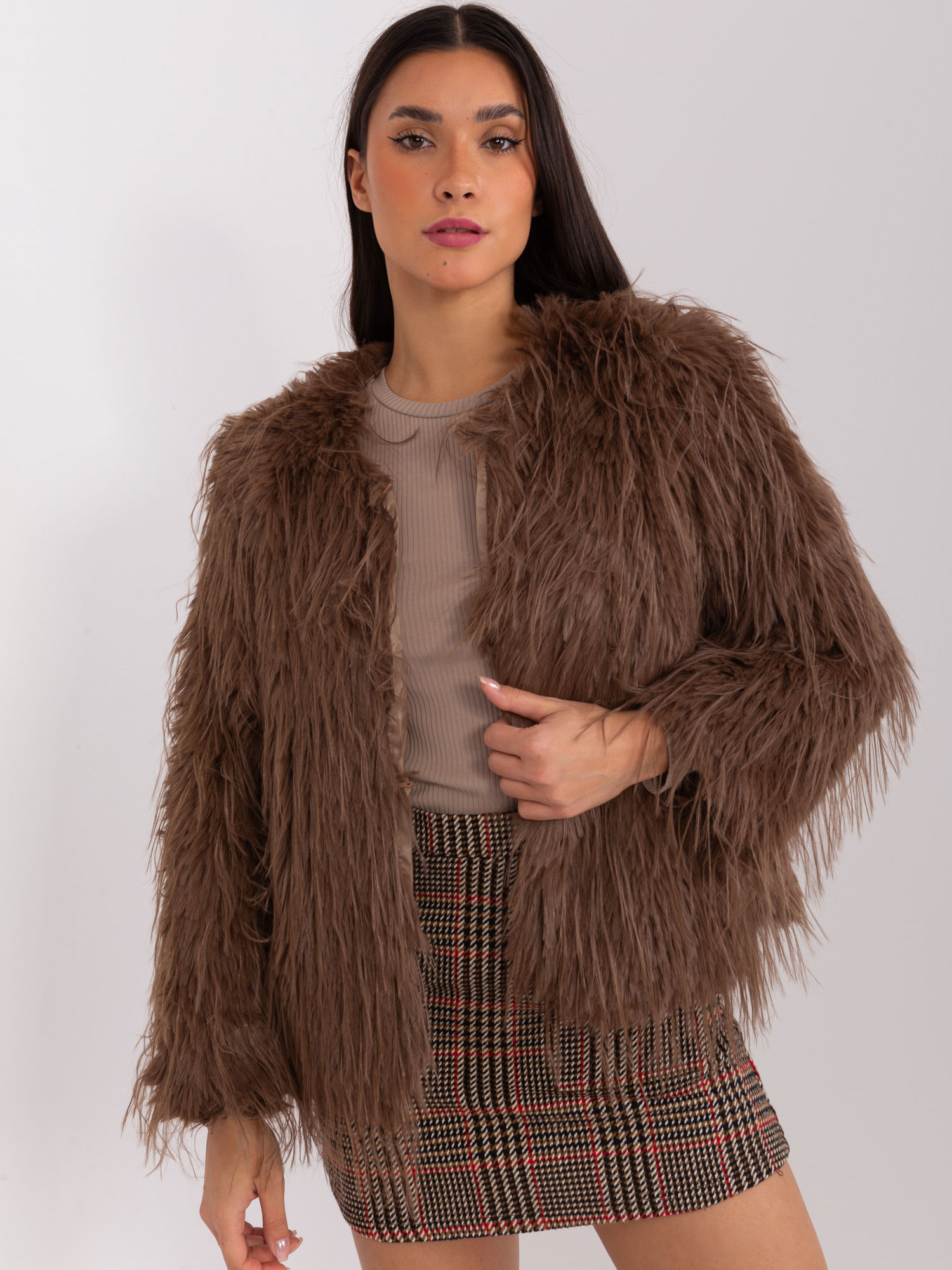 Tmavohnedý dámsky kožúšok AT-KR-2359.96P-brown Veľkosť: L/XL