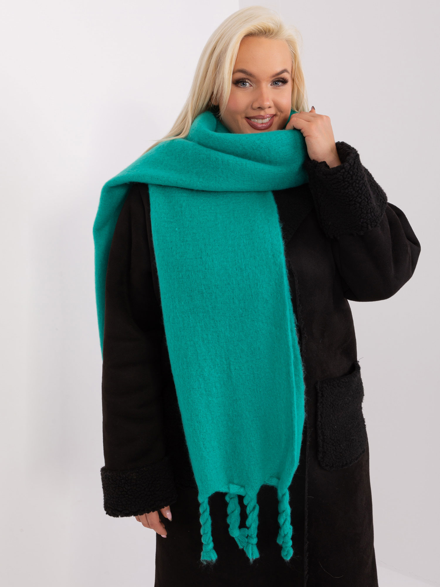 Tyrkysový šál s vrkočmi AT-SZ-2313502.94P-turquoise Veľkosť: ONE SIZE