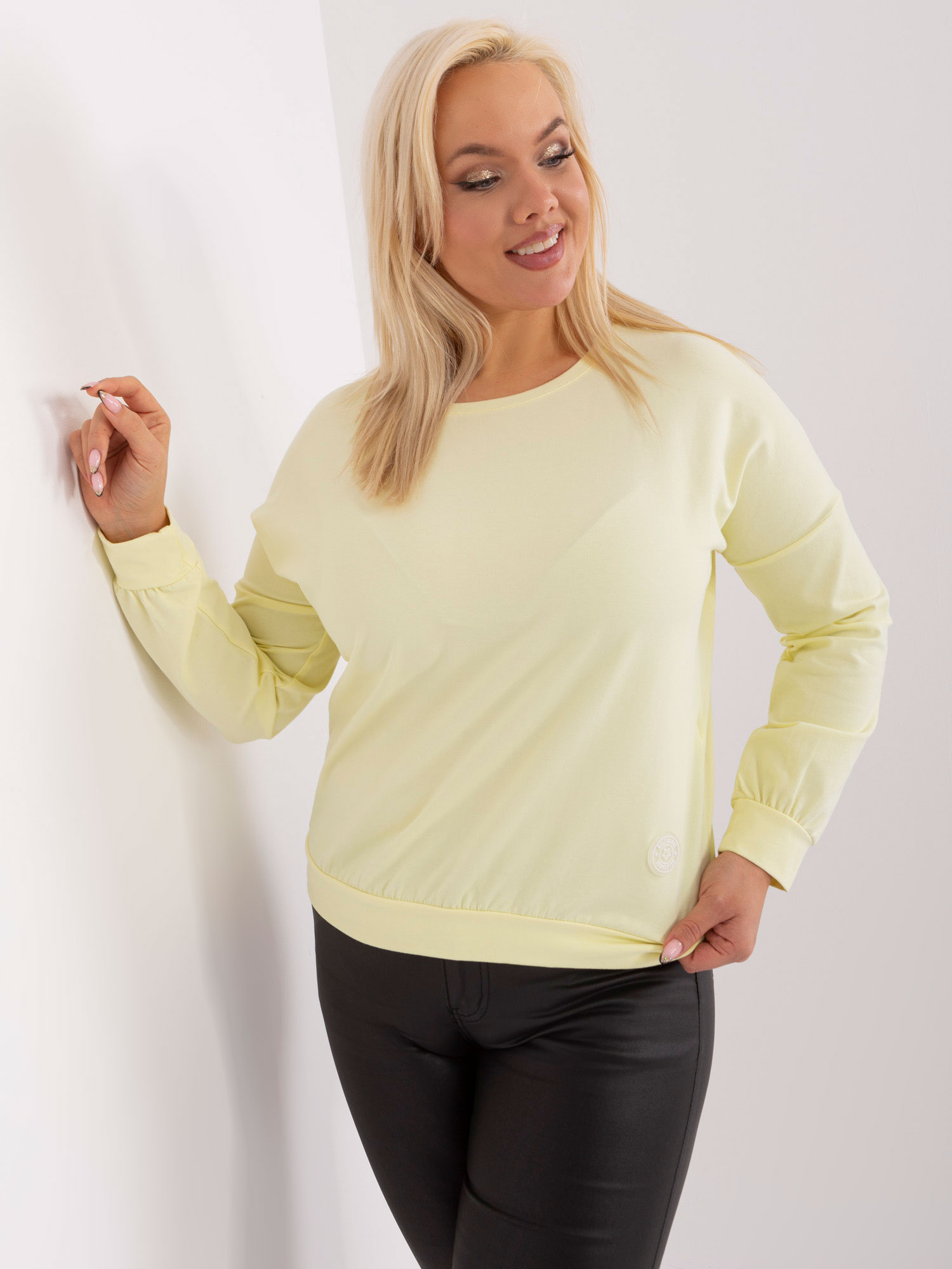 Svetložlté jednofarebné tričko RV-BZ-9258.22-light yellow Veľkosť: ONE SIZE
