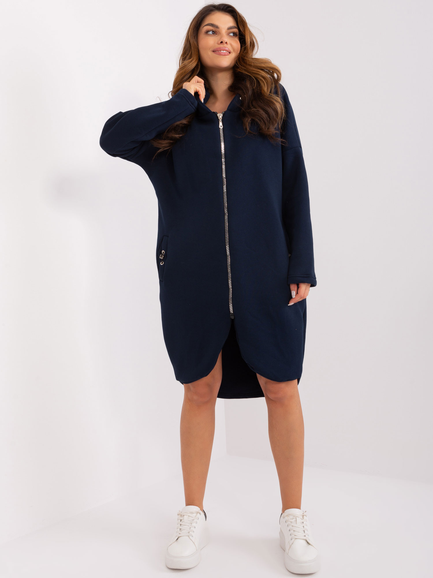 Tmavomodrá dlhá asymetrická mikina RV-BL-4858-2.97P-dark blue Veľkosť: S/M