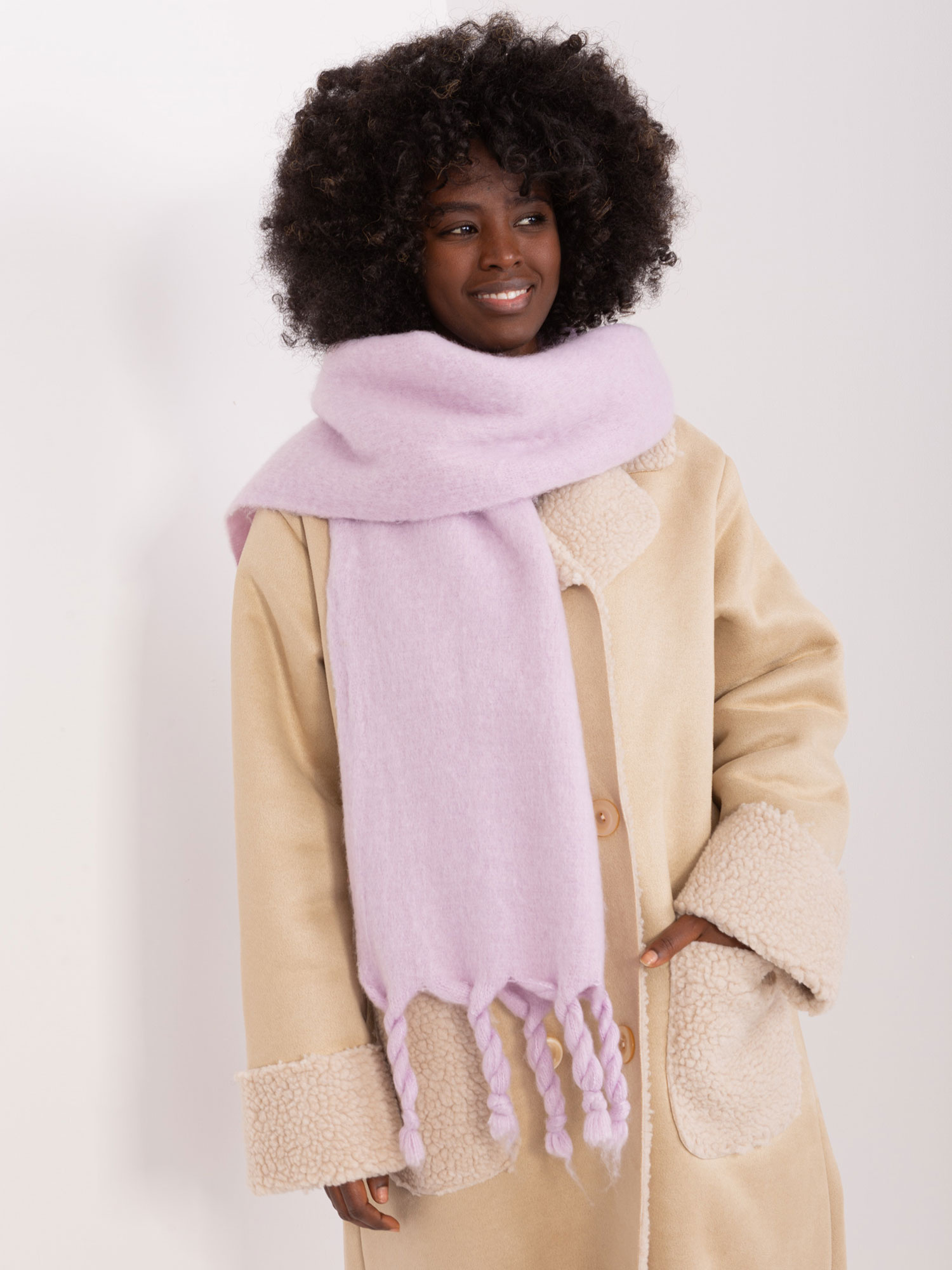 Svetlofialový šál s vrkočmi -AT-SZ-2313502.31P-light purple Veľkosť: ONE SIZE