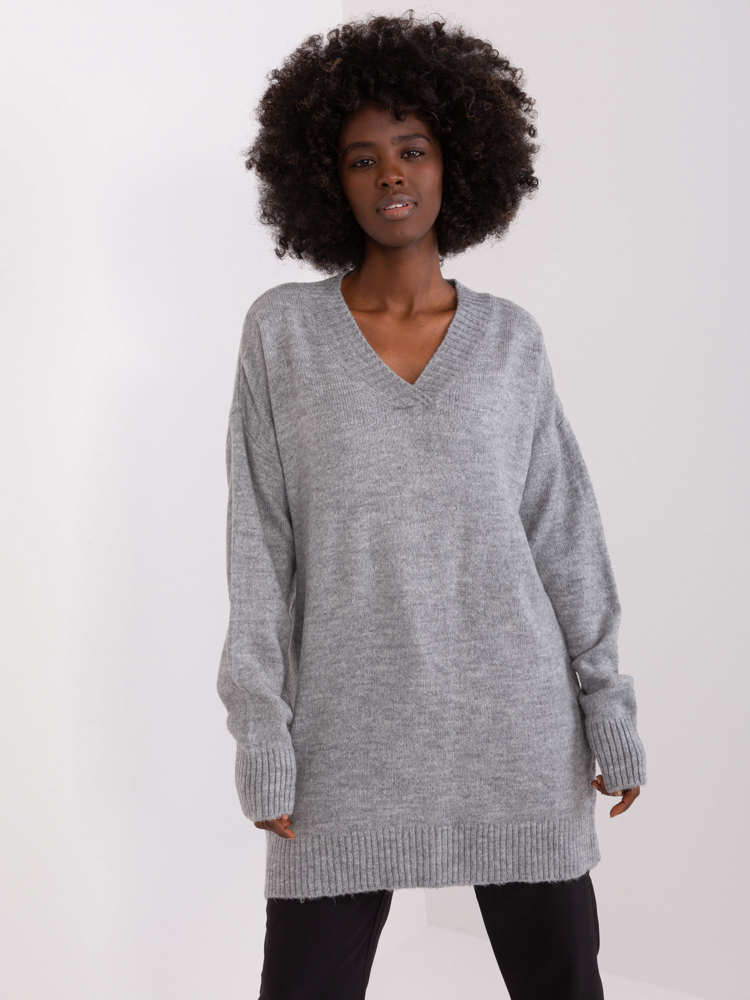 Sivý dlhší sveter -BA-SW-0577.36X-grey Veľkosť: ONE SIZE