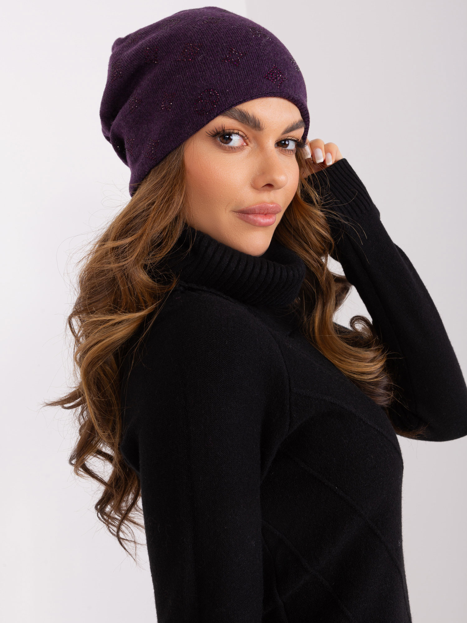 Tmavofialová vzorovaná čiapka -AT-SK-2325.85-dark purple Veľkosť: ONE SIZE