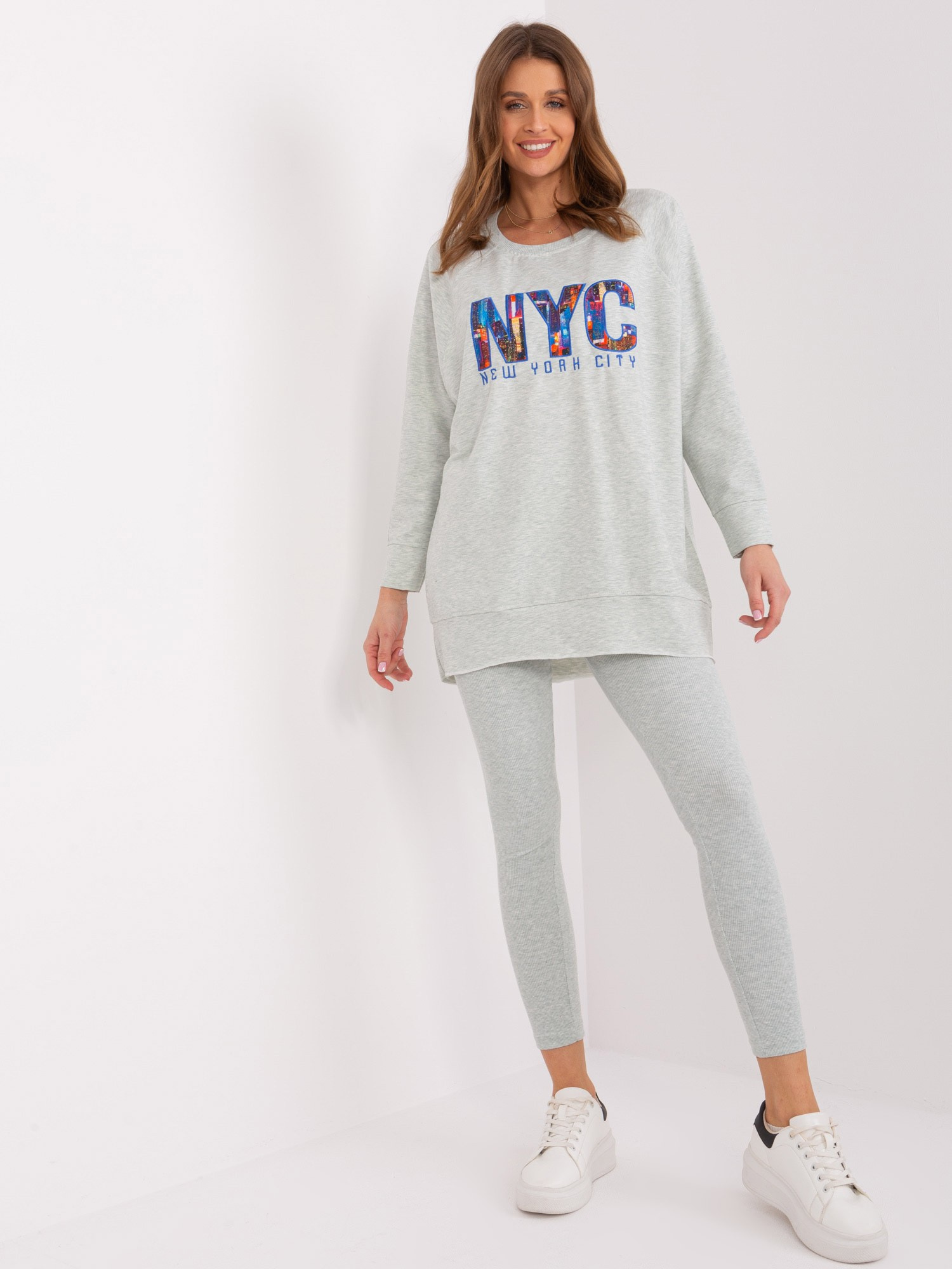 Svetlosivá teplákovka NYC EM-KMPL-830.77P-grey Veľkosť: ONE SIZE