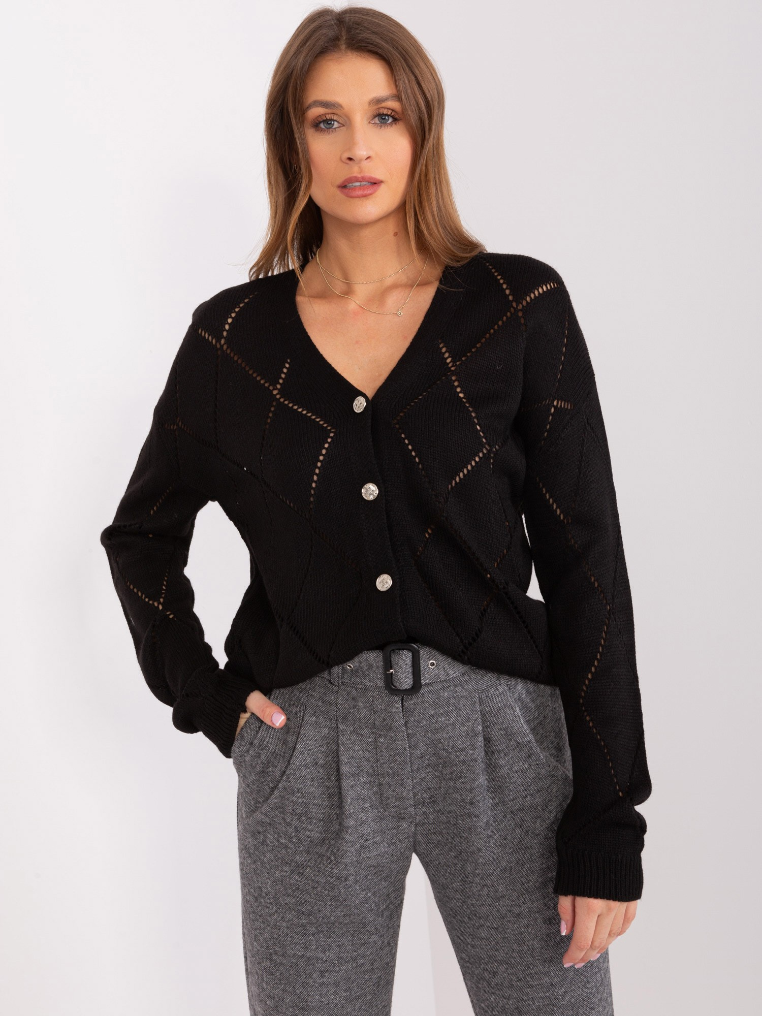 Čierny vzorovaný sveter s gombíkmi LC-SW-A10-1.23X-black Veľkosť: ONE SIZE