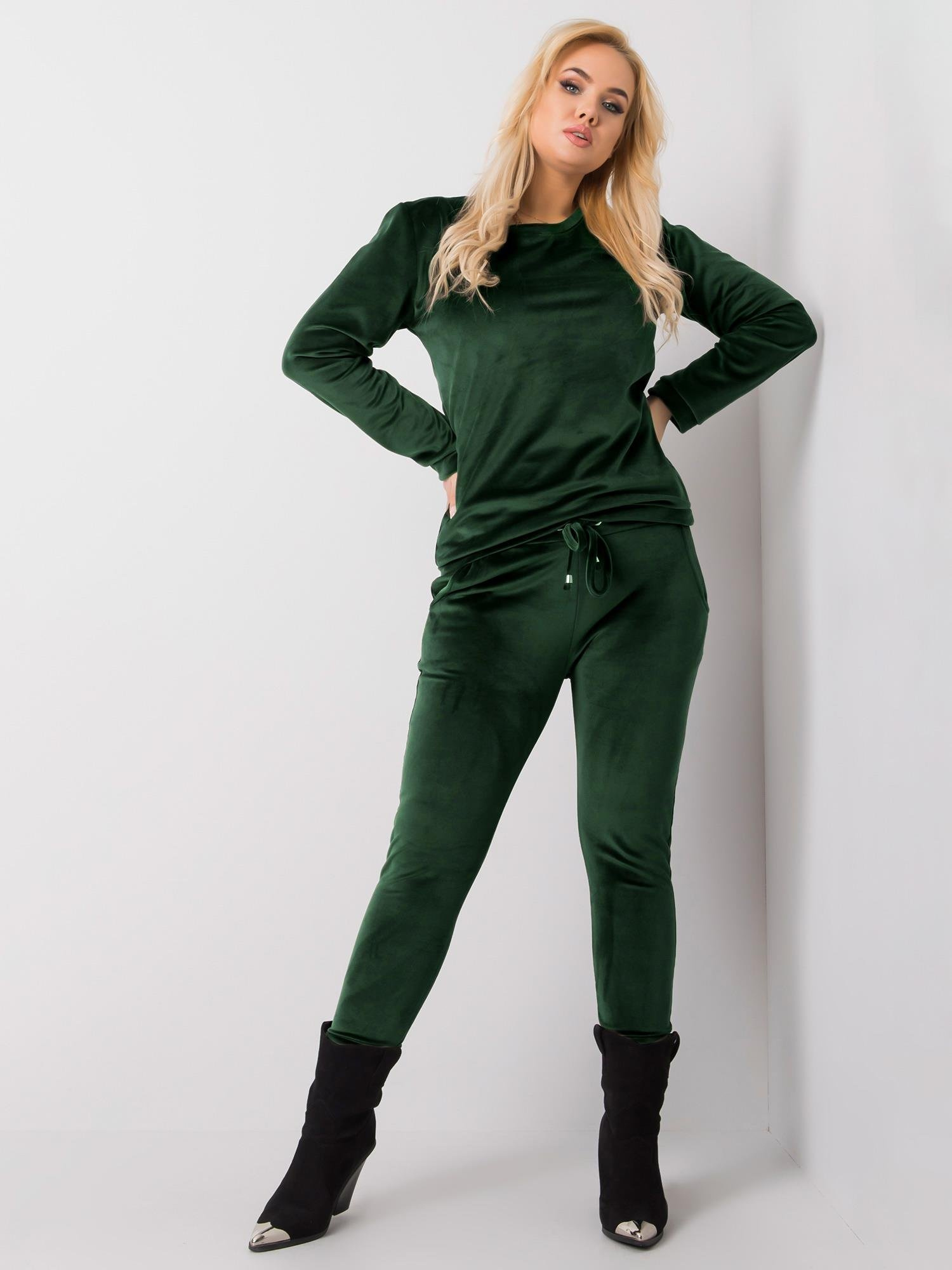 Tmavozelená velúrová tepláková súprava bez kapucne RV-KMPL-6085.05-dark green Veľkosť: 2XL