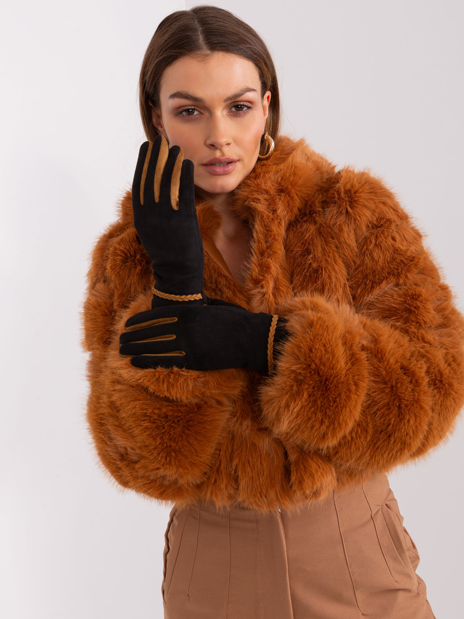 Čierne elegantné rukavice -AT-RK-238601.78-black Veľkosť: L/XL