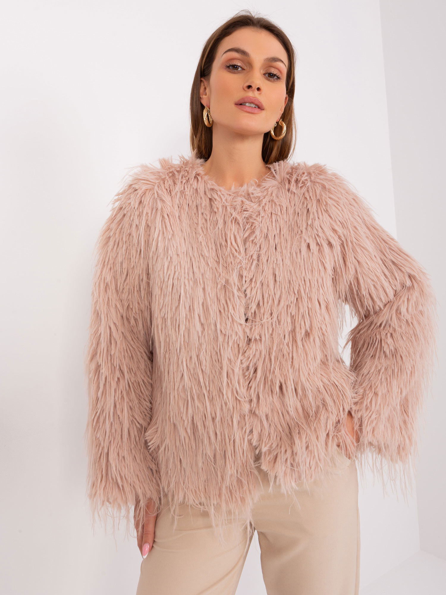 Púdrový dámsky kožúšok AT-KR-2359.96P-dark pink Veľkosť: S/M