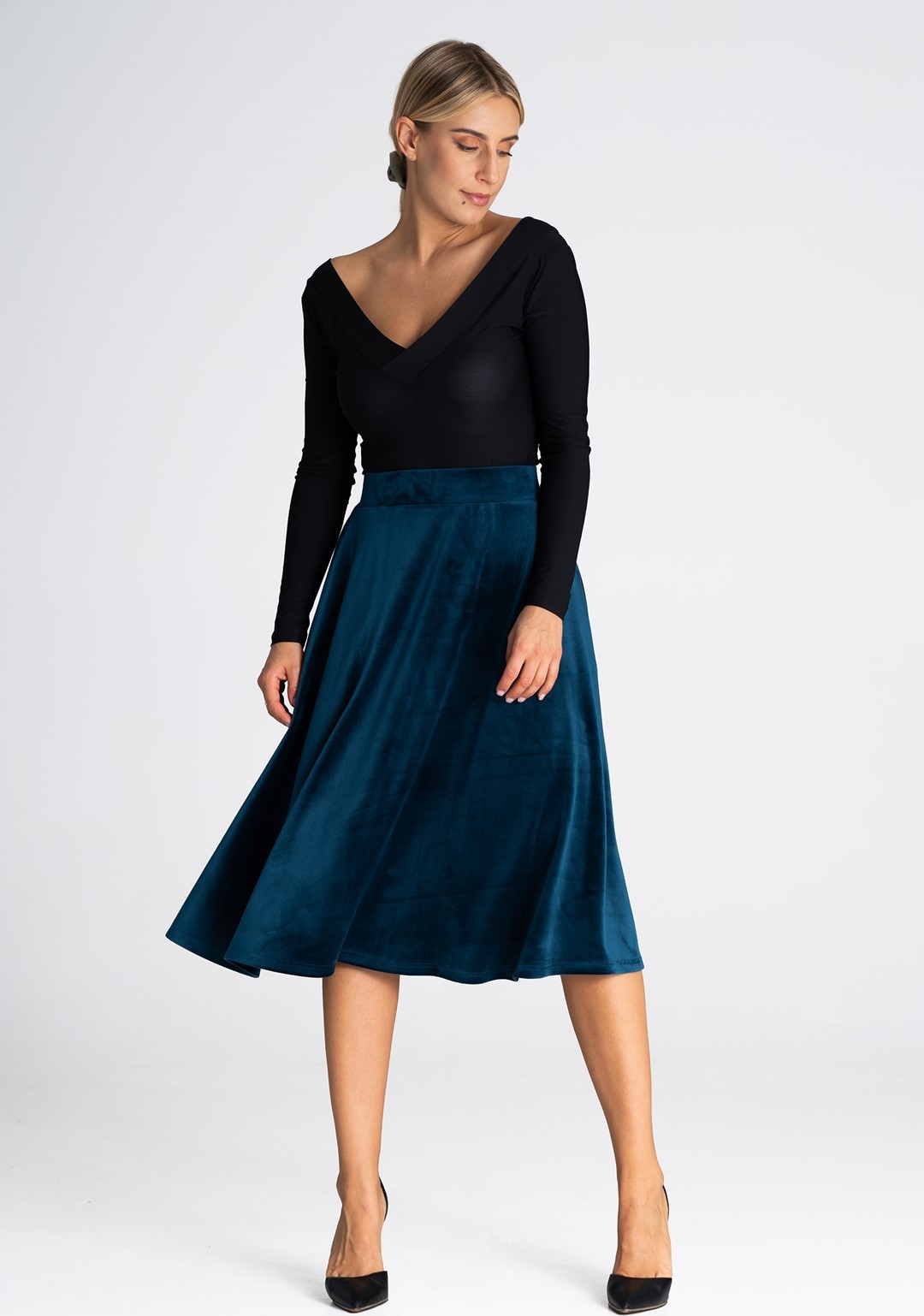 Tmavomodrá midi sukňa s vreckami M964 sea blue Veľkosť: S/M