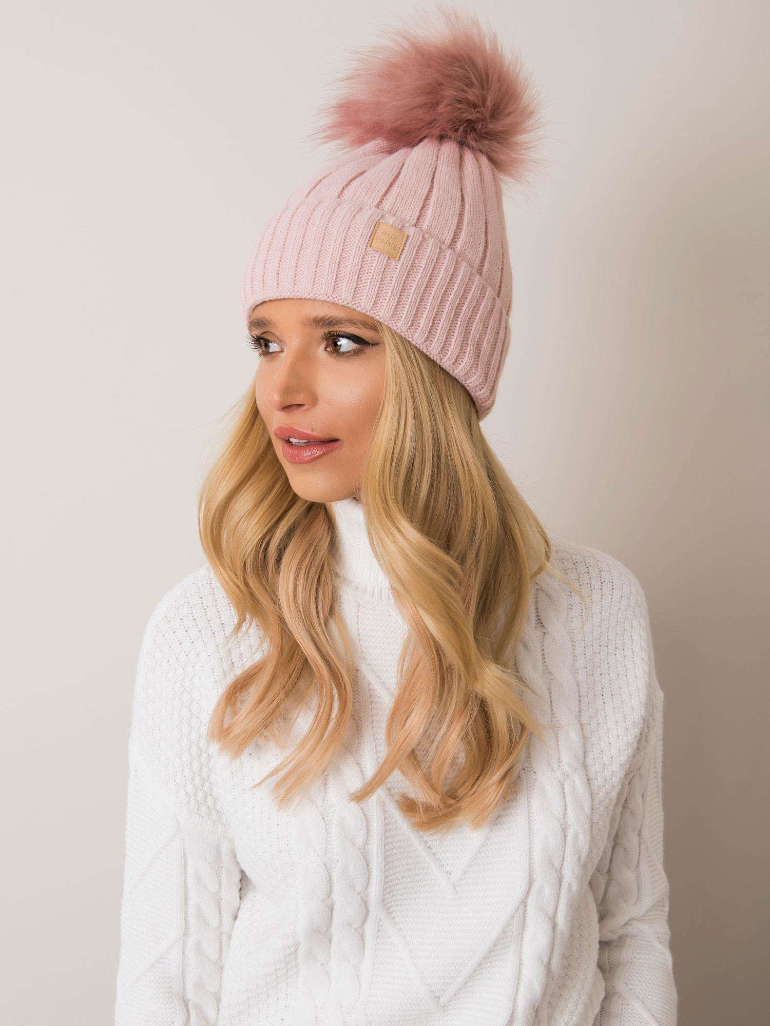 Ružová dámska čiapka s brmbolcom JK-CZ-8.71-pink Veľkosť: ONE SIZE