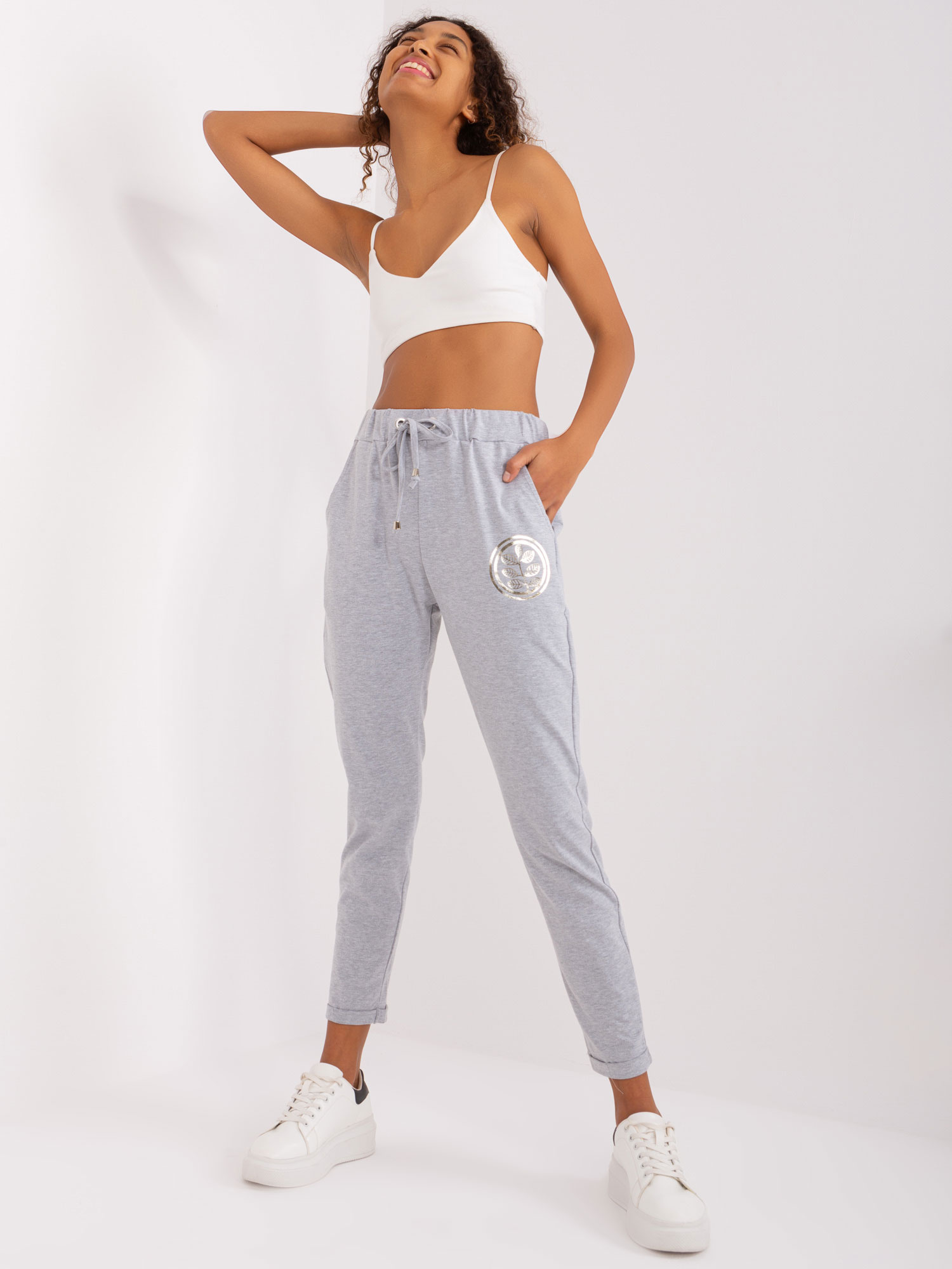 Sivé dámske tepláky RV-DR-9260.61-grey Veľkosť: L/XL