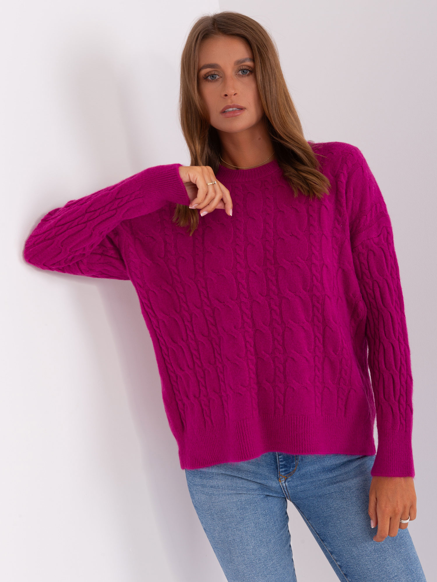 Fuchsiový vrkôčikový sveter -AT-SW-2335.27-purple Veľkosť: ONE SIZE