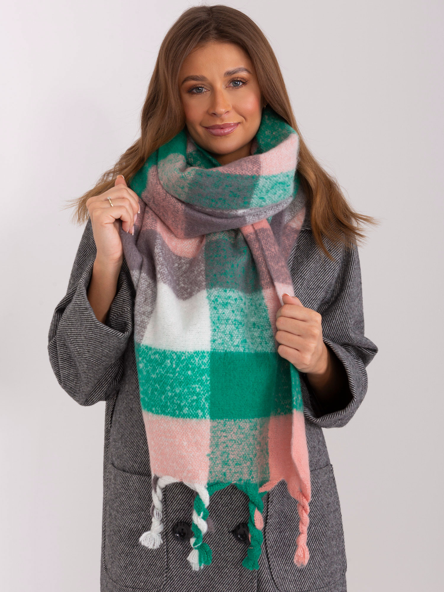 Zeleno-ružový károvaný šál so strapcami AT-SZ-2313501.97-green-pink Veľkosť: ONE SIZE