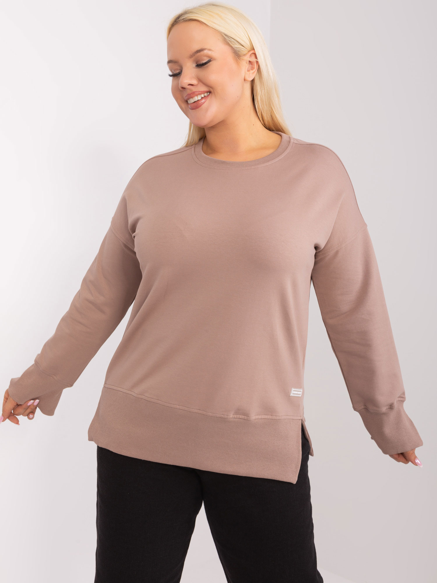 Tmavobéžová basic mikina -RV-BZ-9198.10X-dark beige Veľkosť: ONE SIZE