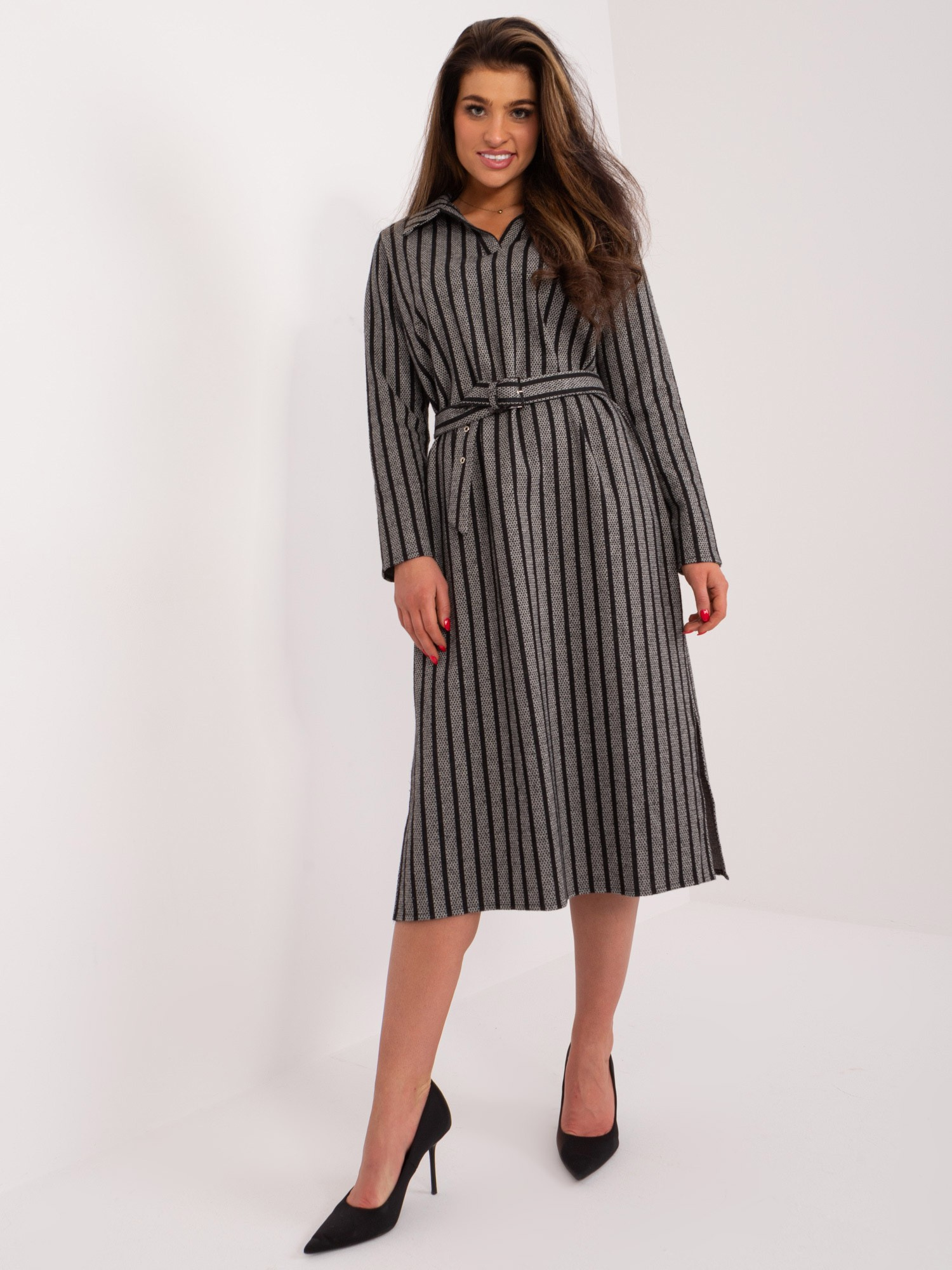 Sivé pruhované midi šaty s pásikom -LK-SK-509479.41-dark grey Veľkosť: S/M