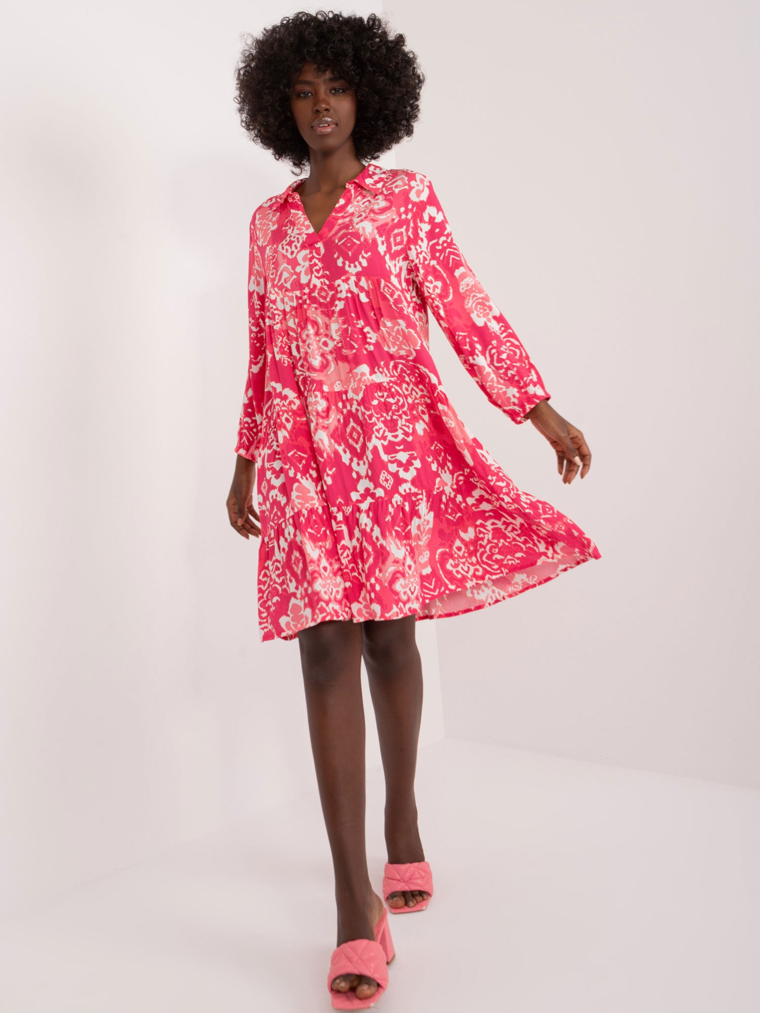 Koralové vzorované ležérne šaty D73771Z30425A-koral Veľkosť: S