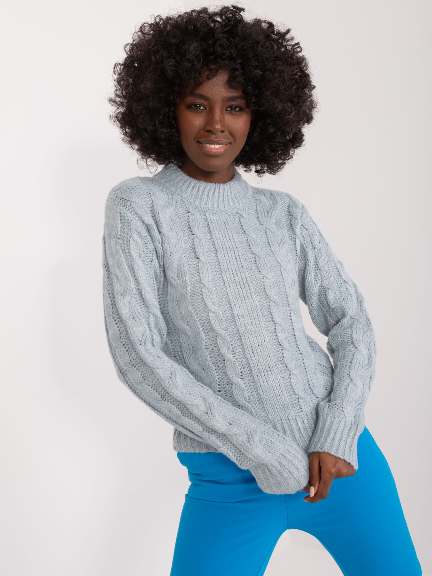 SVETLOMODRÝ SVETER S VRKOČOVÝM VZOROM -TW-SW-3001.05-miNT Veľkosť: XL