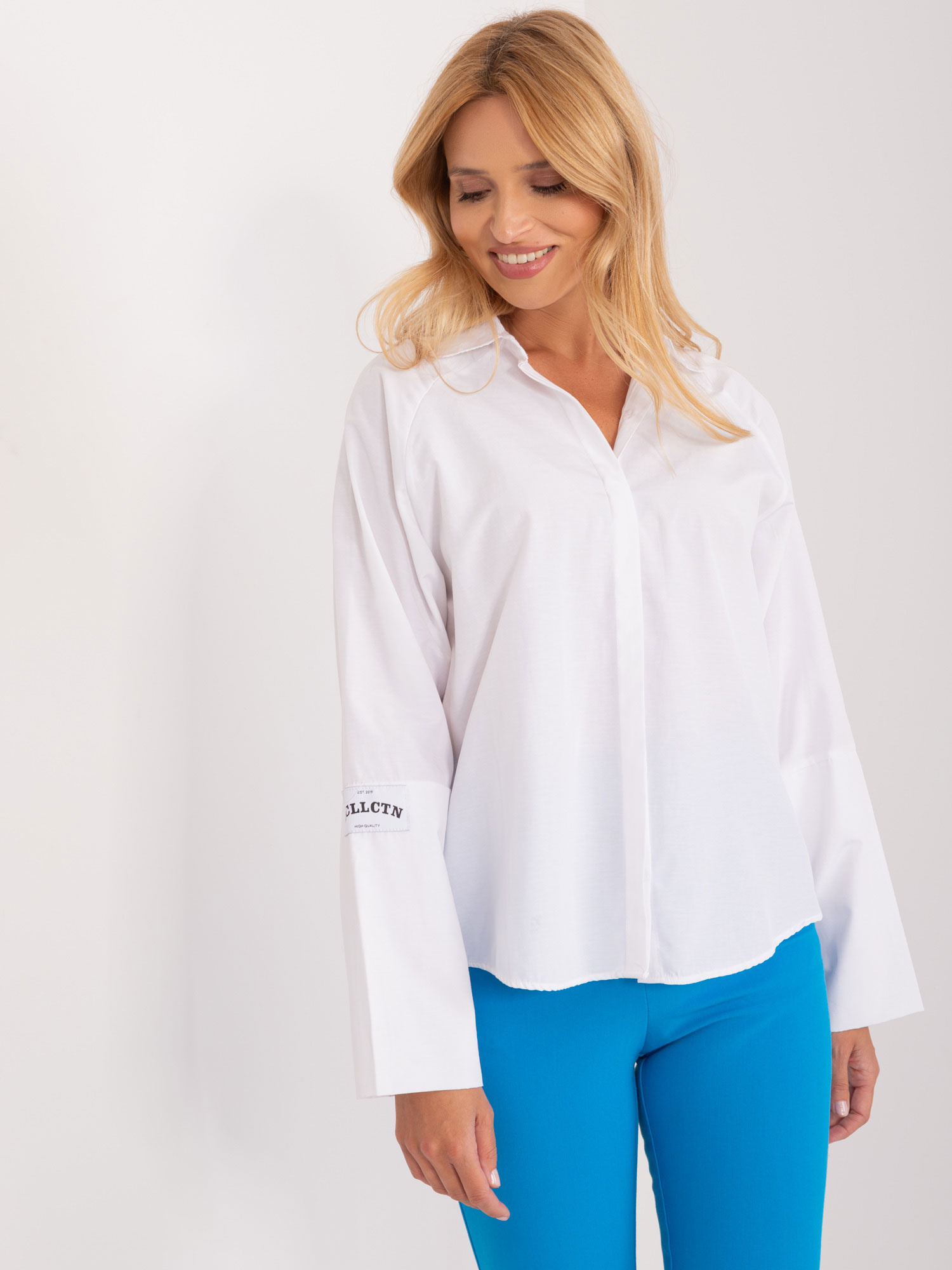 Biela košeľa so širokými rukávmi BA-KS-0396.77-white Veľkosť: S