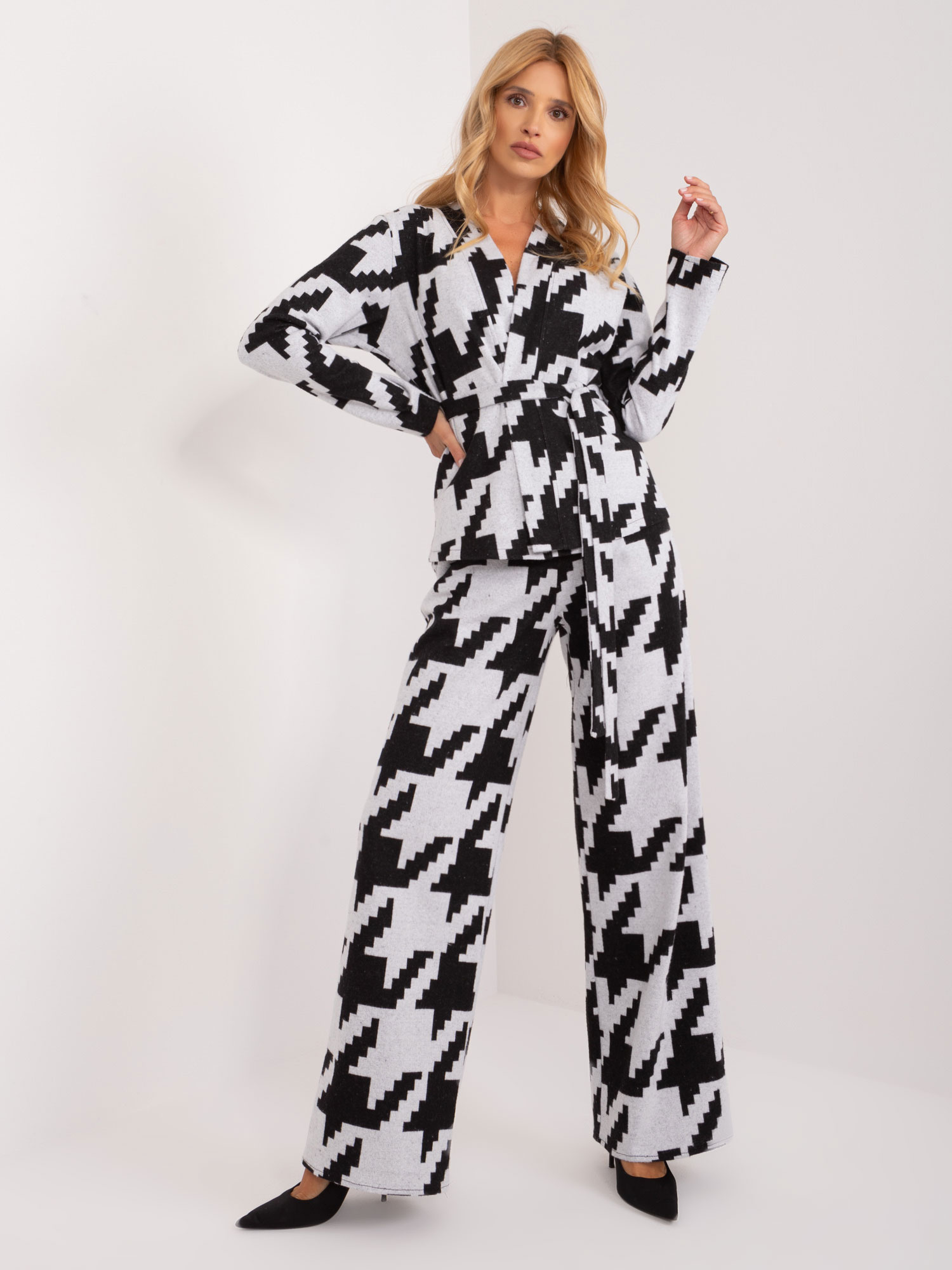 Čierno-biely komplet s kohútim vzorom LK-KMPL-509561.03X-black-white Veľkosť: S/M