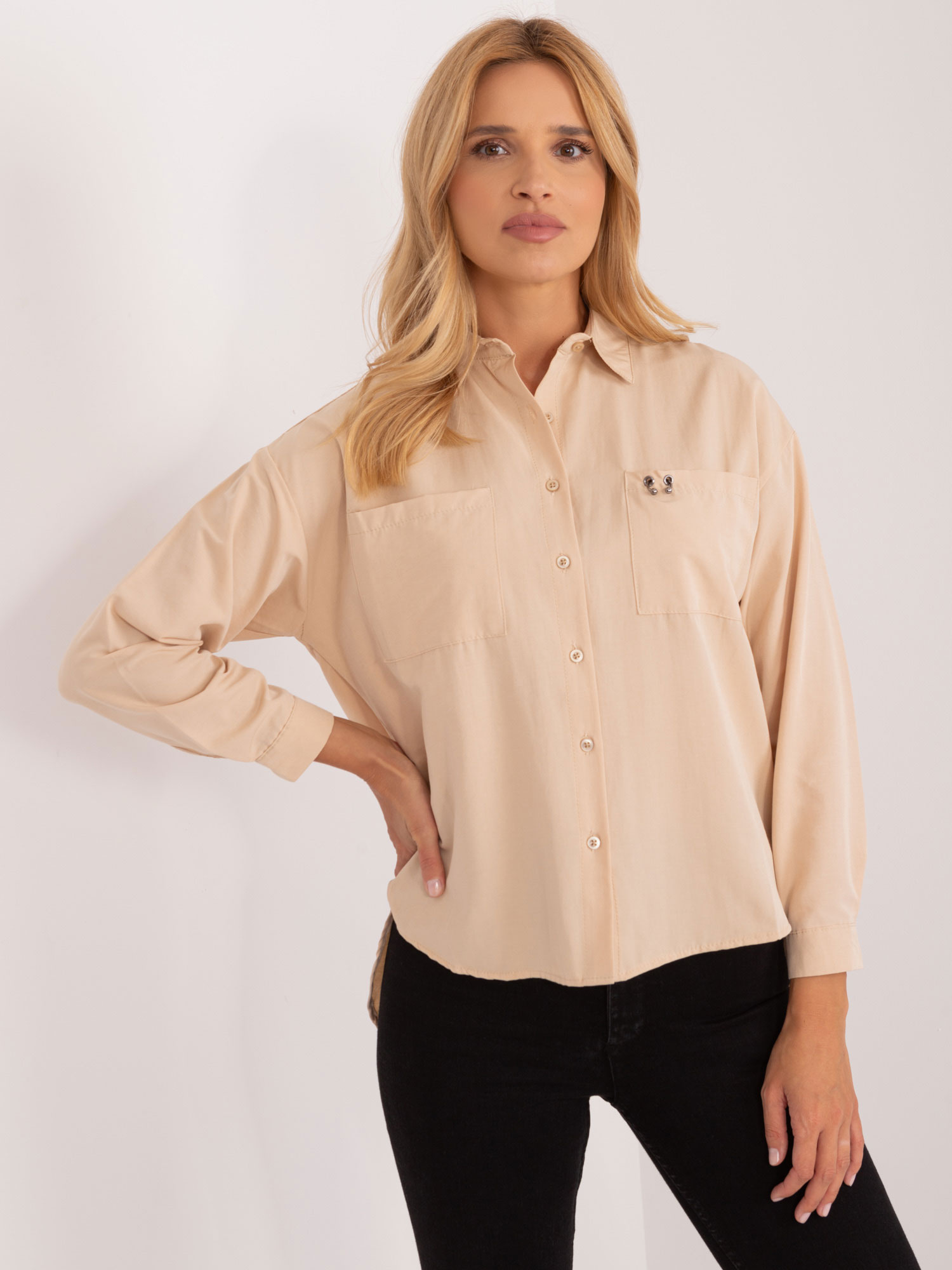 Béžová košeľa s vreckami BA-KS-0317.76-beige Veľkosť: S