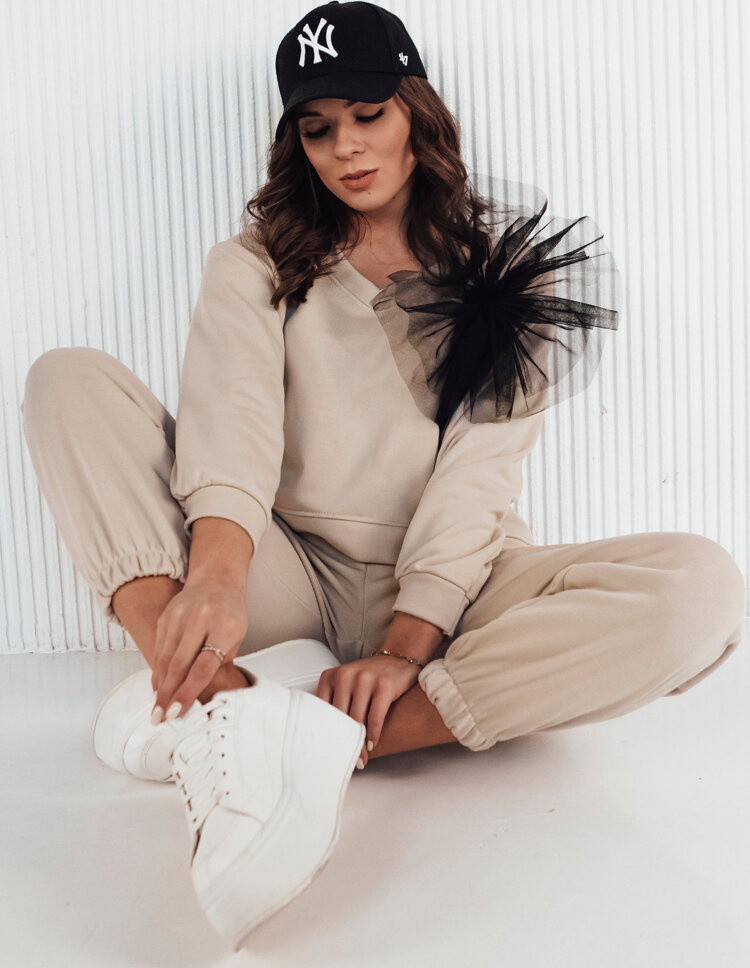 Béžová mikina s tylovou aplikáciou na ramene FILAN BY1259 Veľkosť: ONE SIZE