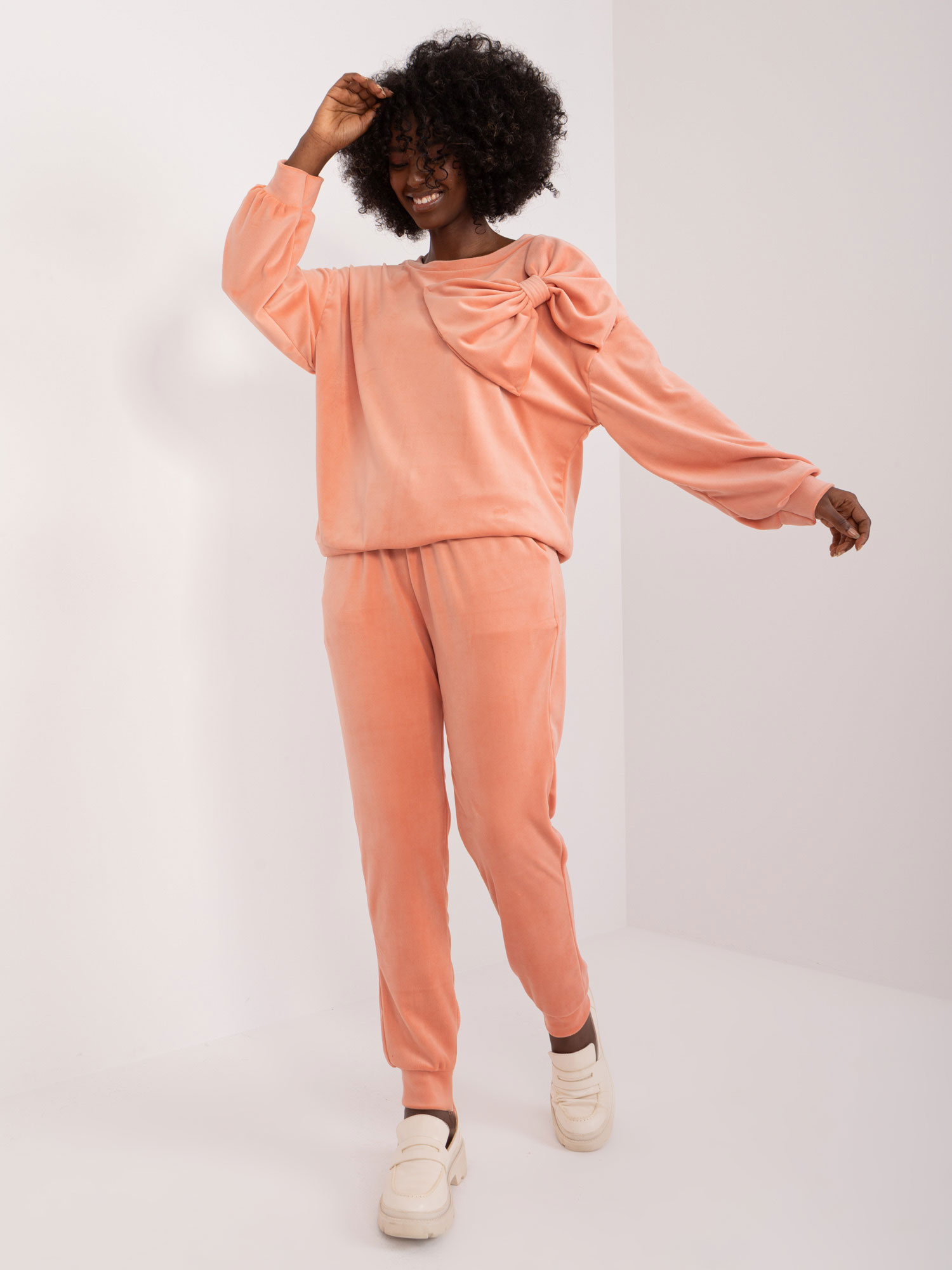 Broskyňová súprava s mašľou DHJ-KMPL-8831.14X-peach Veľkosť: ONE SIZE